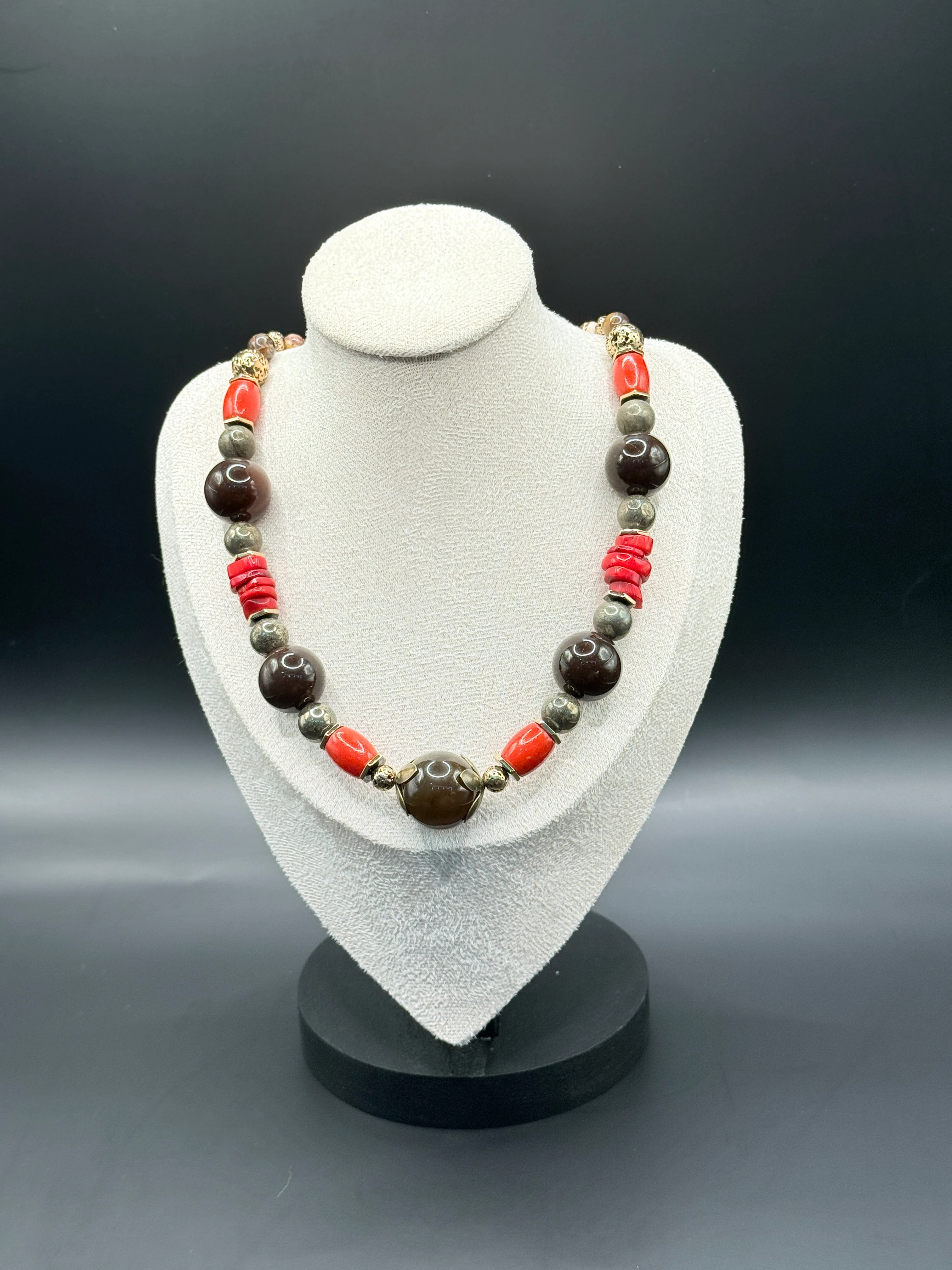 Doğal Taşlı El Yapımı “Tahran” Kolye