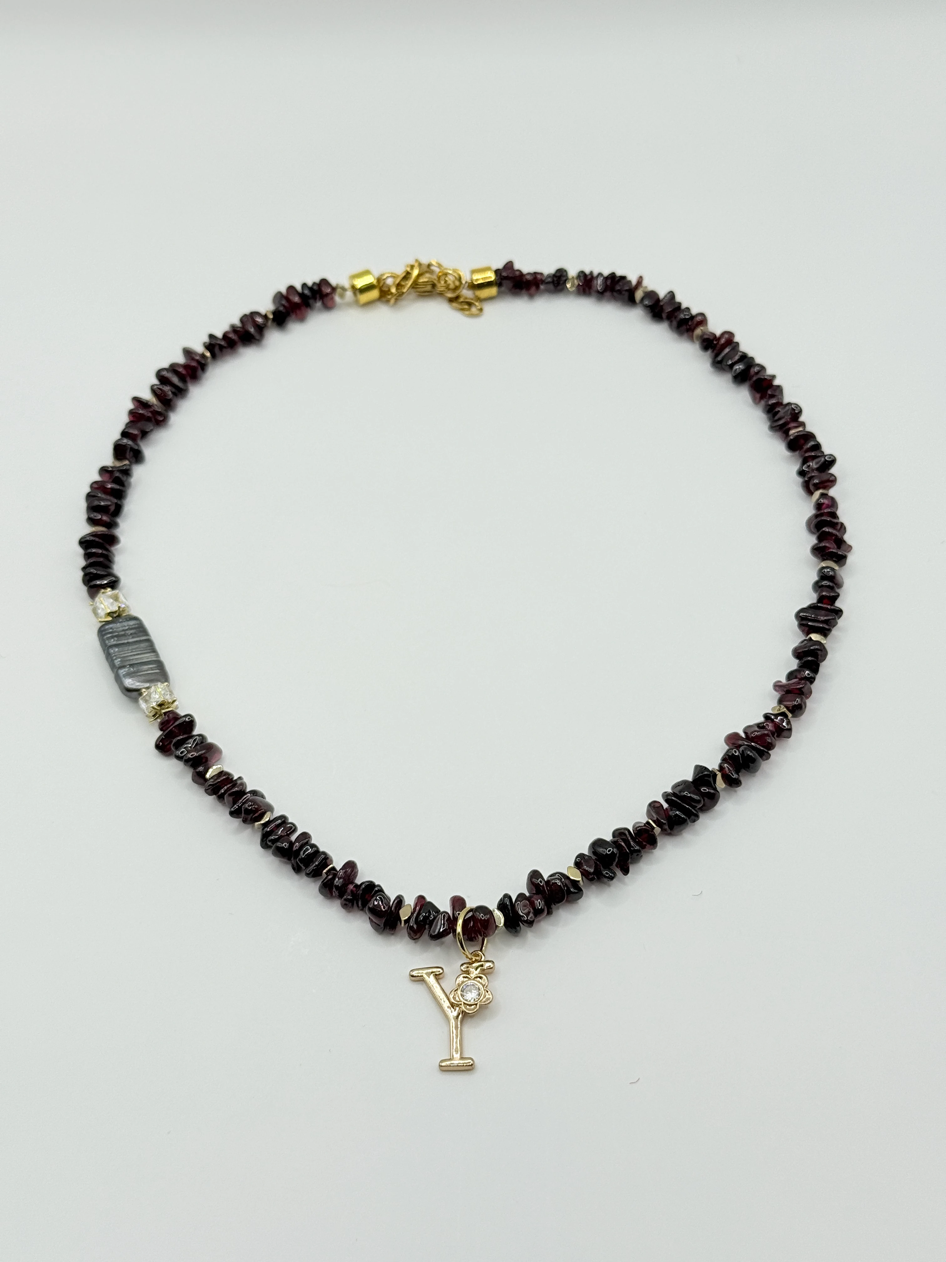 Doğal Taşlı El Yapımı “Astana” Harf Seçenekli  Kolye