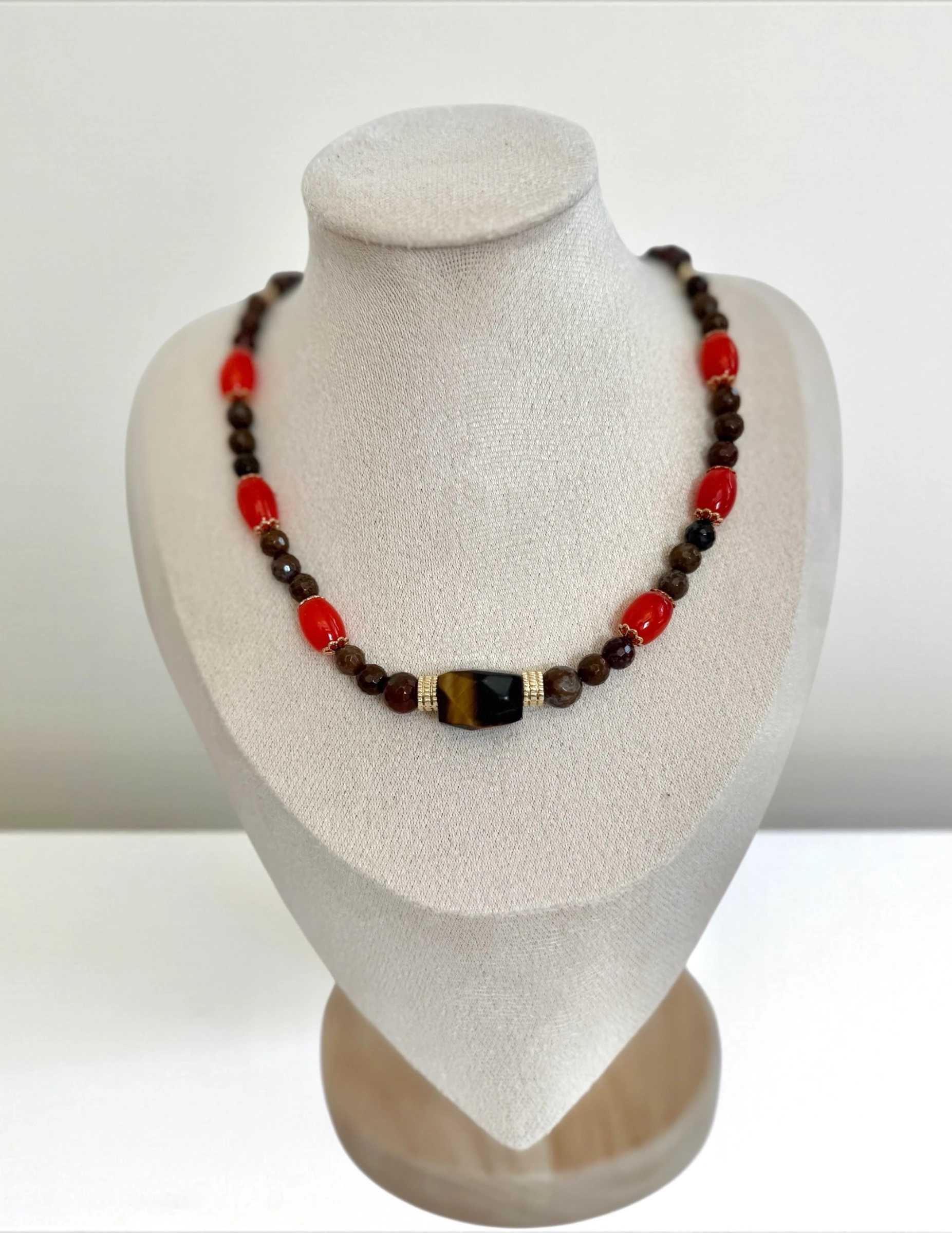 Doğal Taşlı El Yapımı "Cannes" Kolye