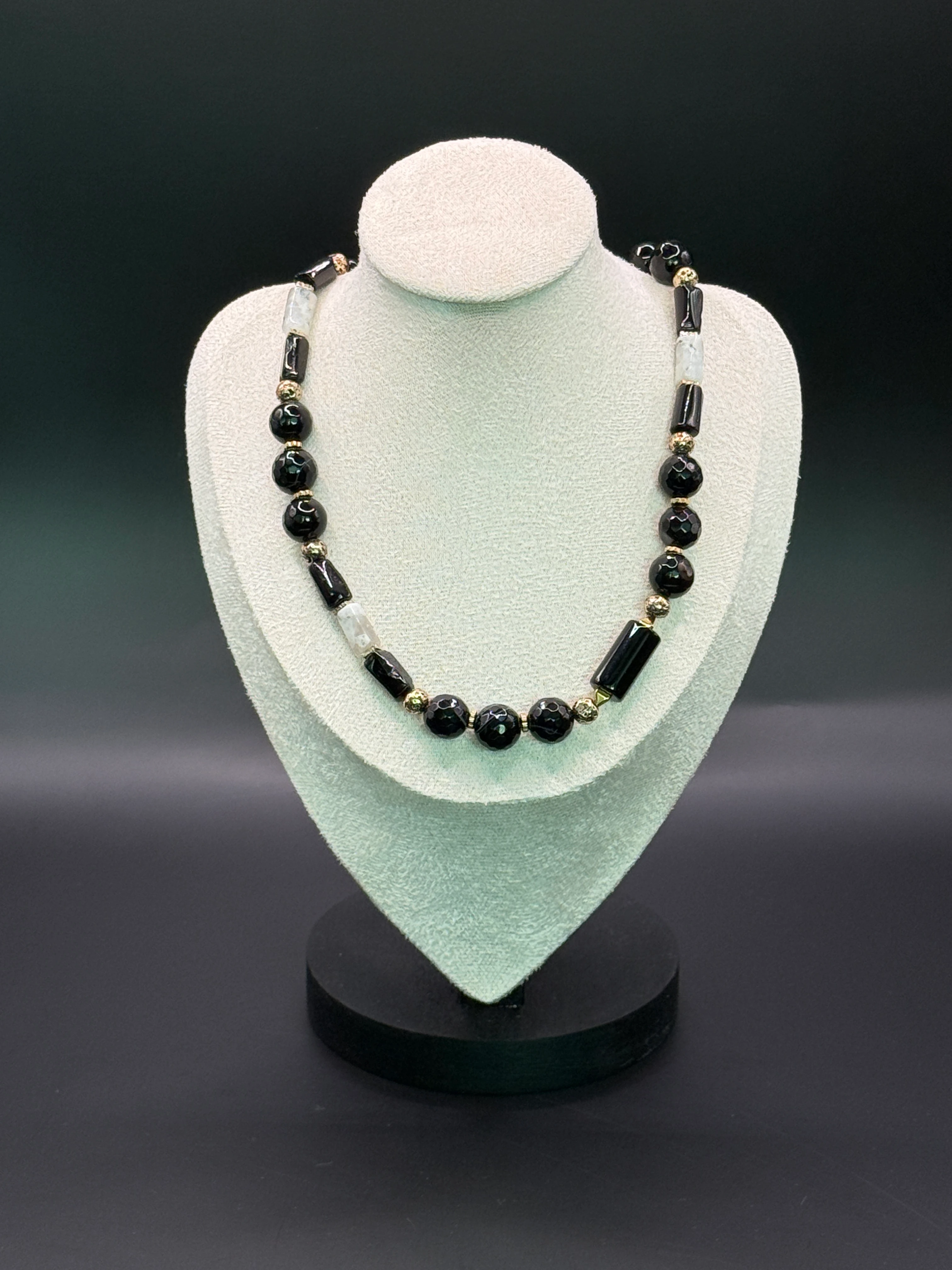 Doğal Taşlı El Yapımı "Mainz” Kolye