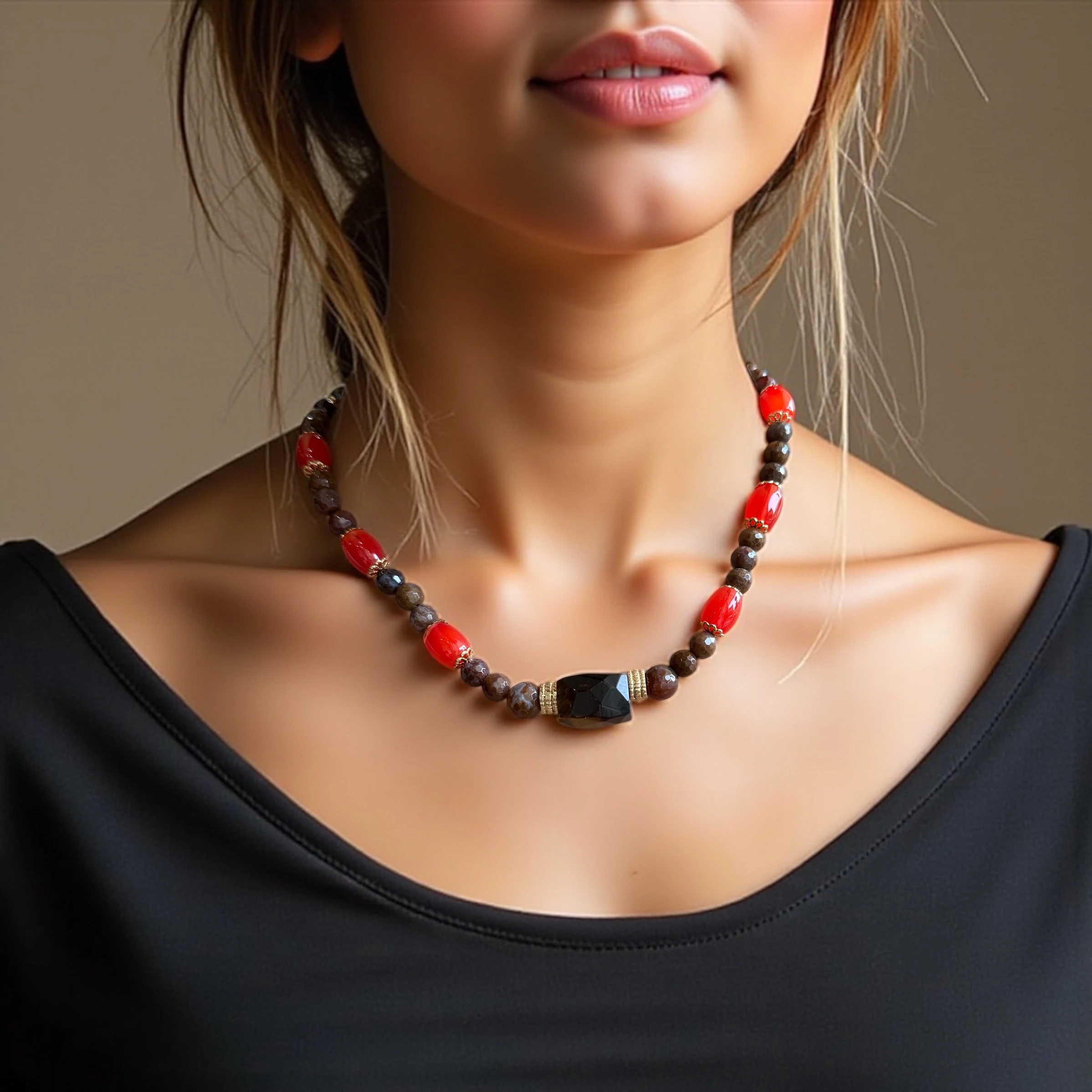 Doğal Taşlı El Yapımı "Cannes" Kolye