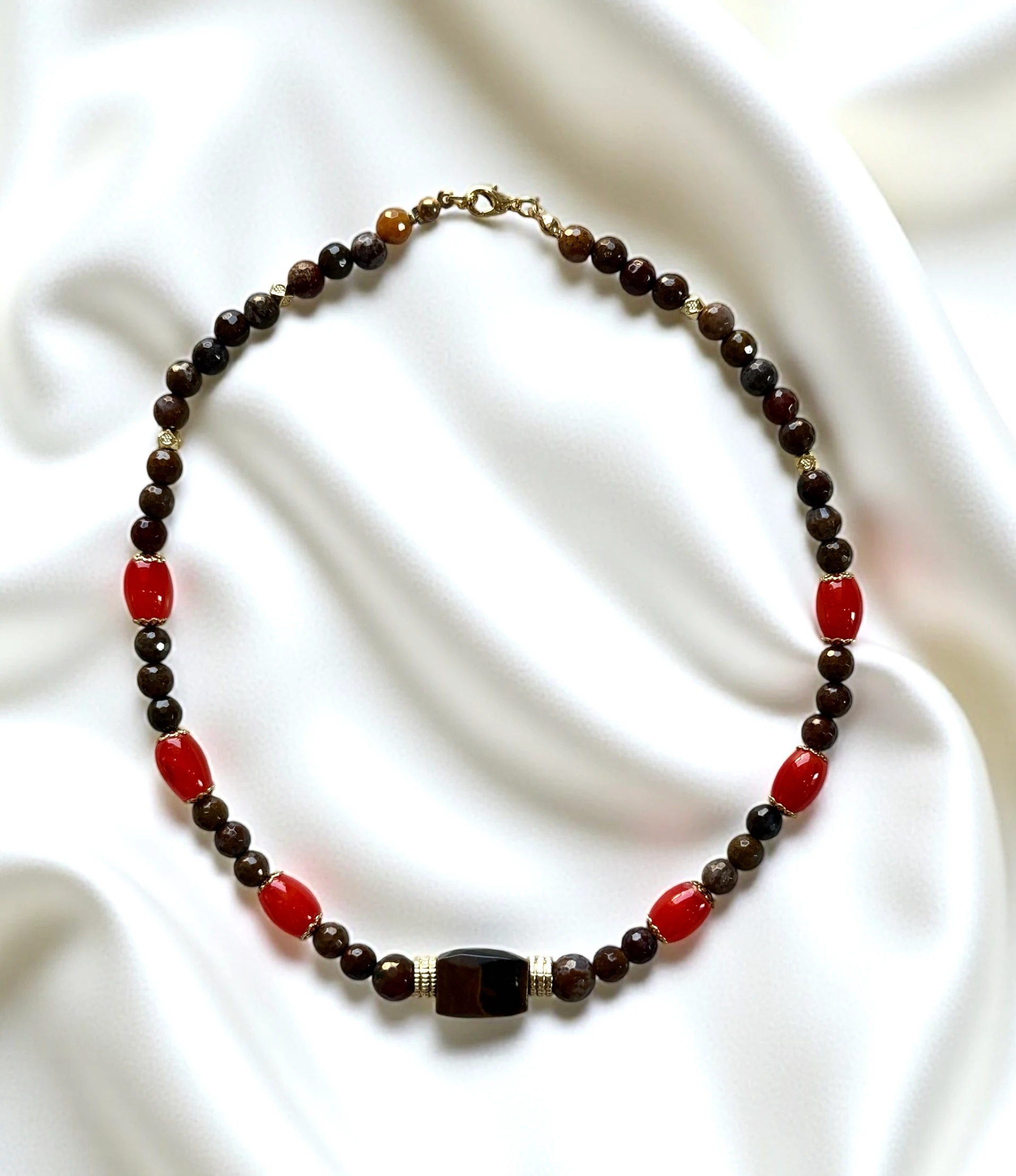 Doğal Taşlı El Yapımı "Cannes" Kolye