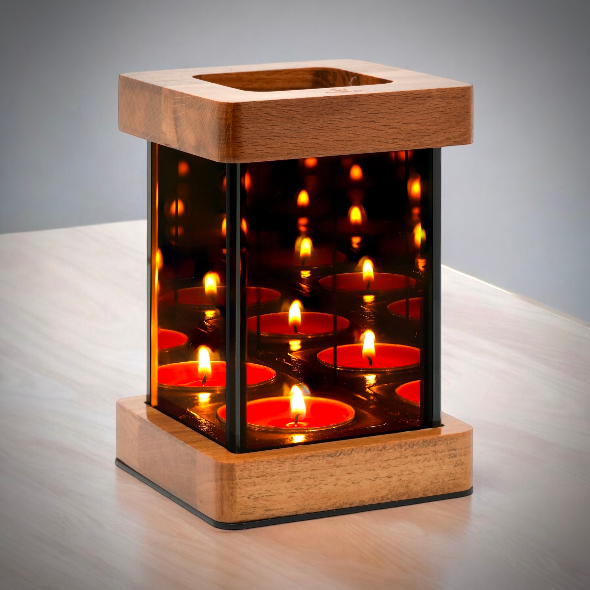 "Umai" Infinity Mirror Tea Light Candle Holder