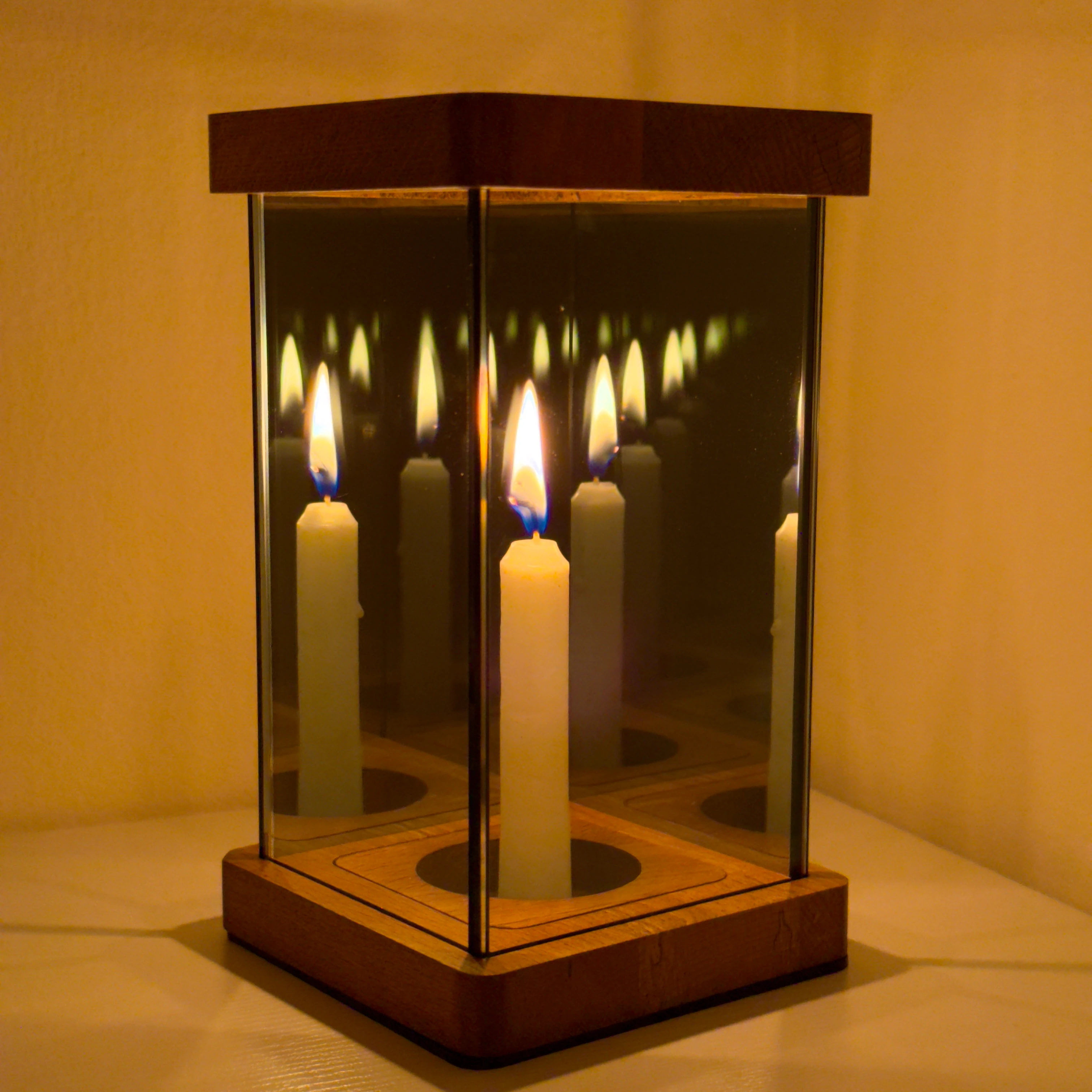 "Zera" Sonsuzluk Aynalı Ahşap Mumluk