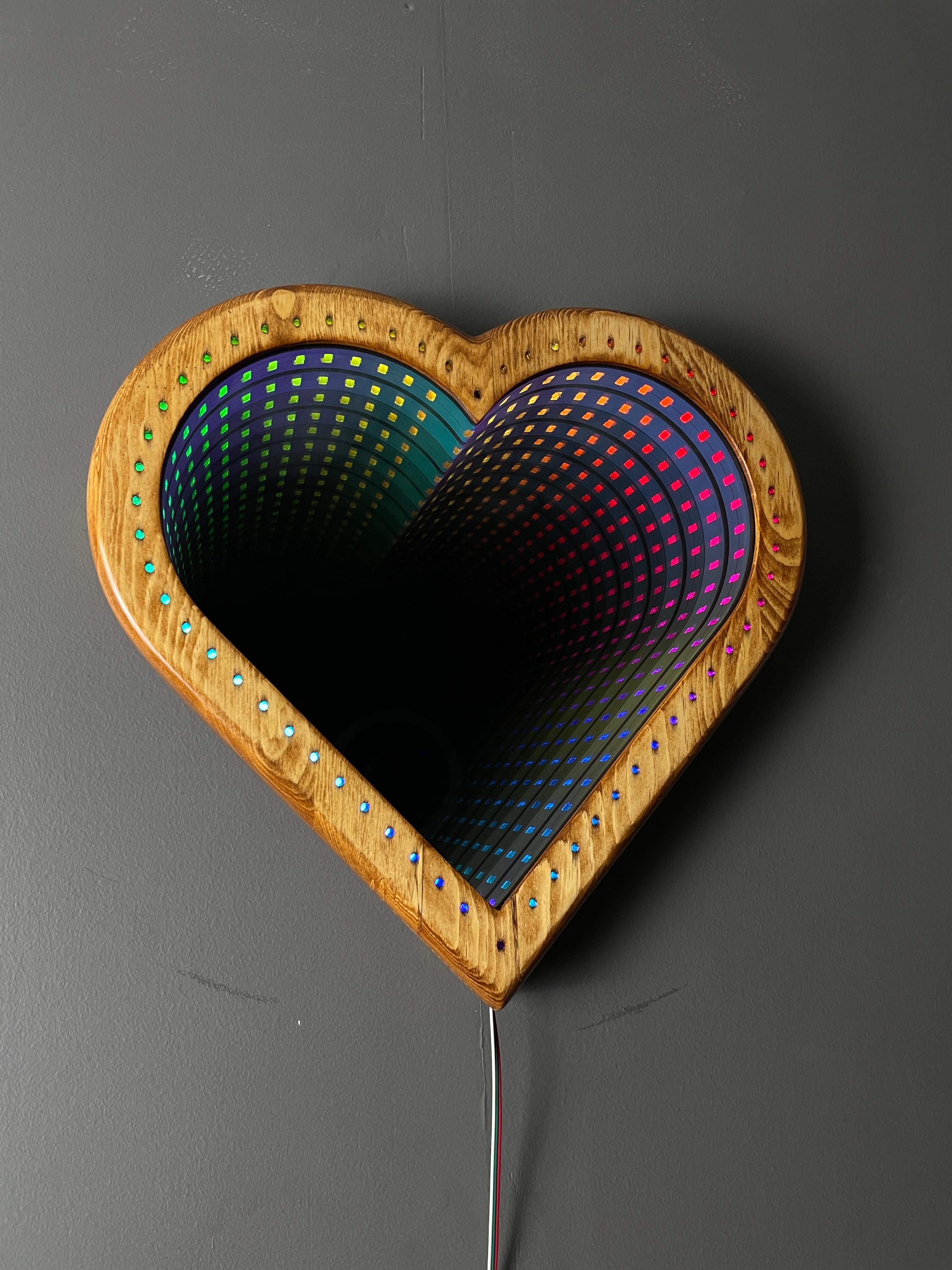 Ashel Infinity Mirror Heart Wall Decor