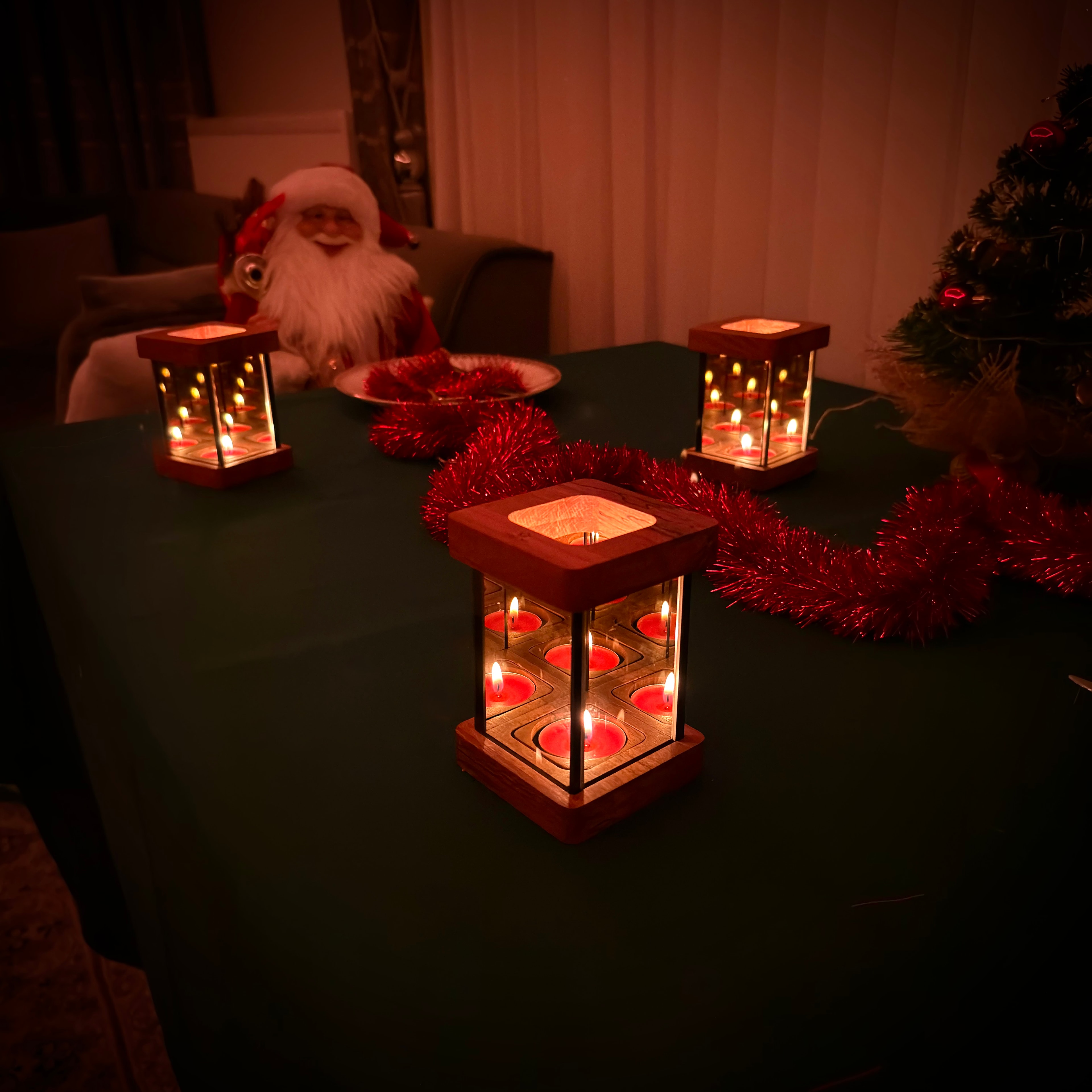 "Umai" Infinity Mirror Tea Light Candle Holder