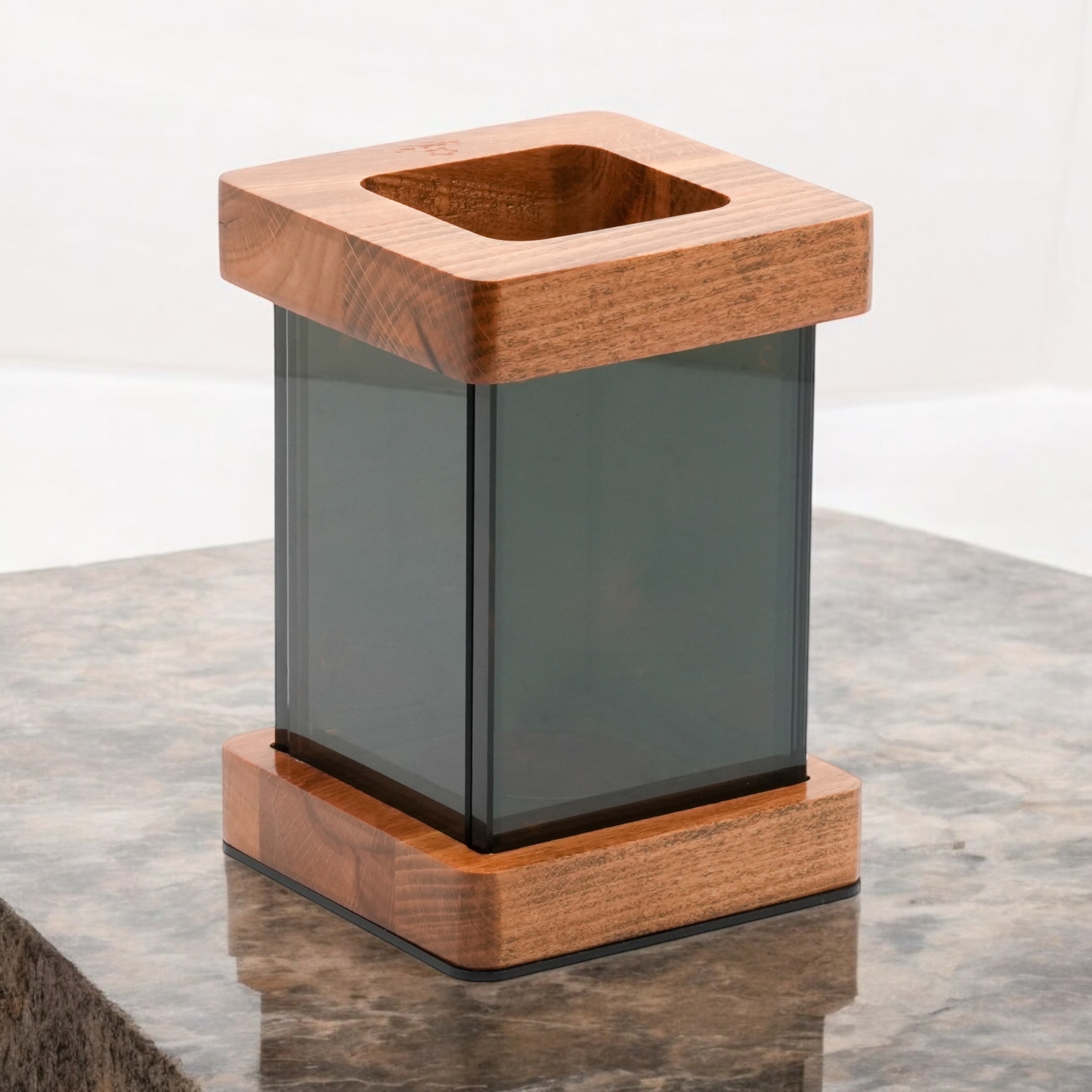 "Umai" Infinity Mirror Tea Light Candle Holder