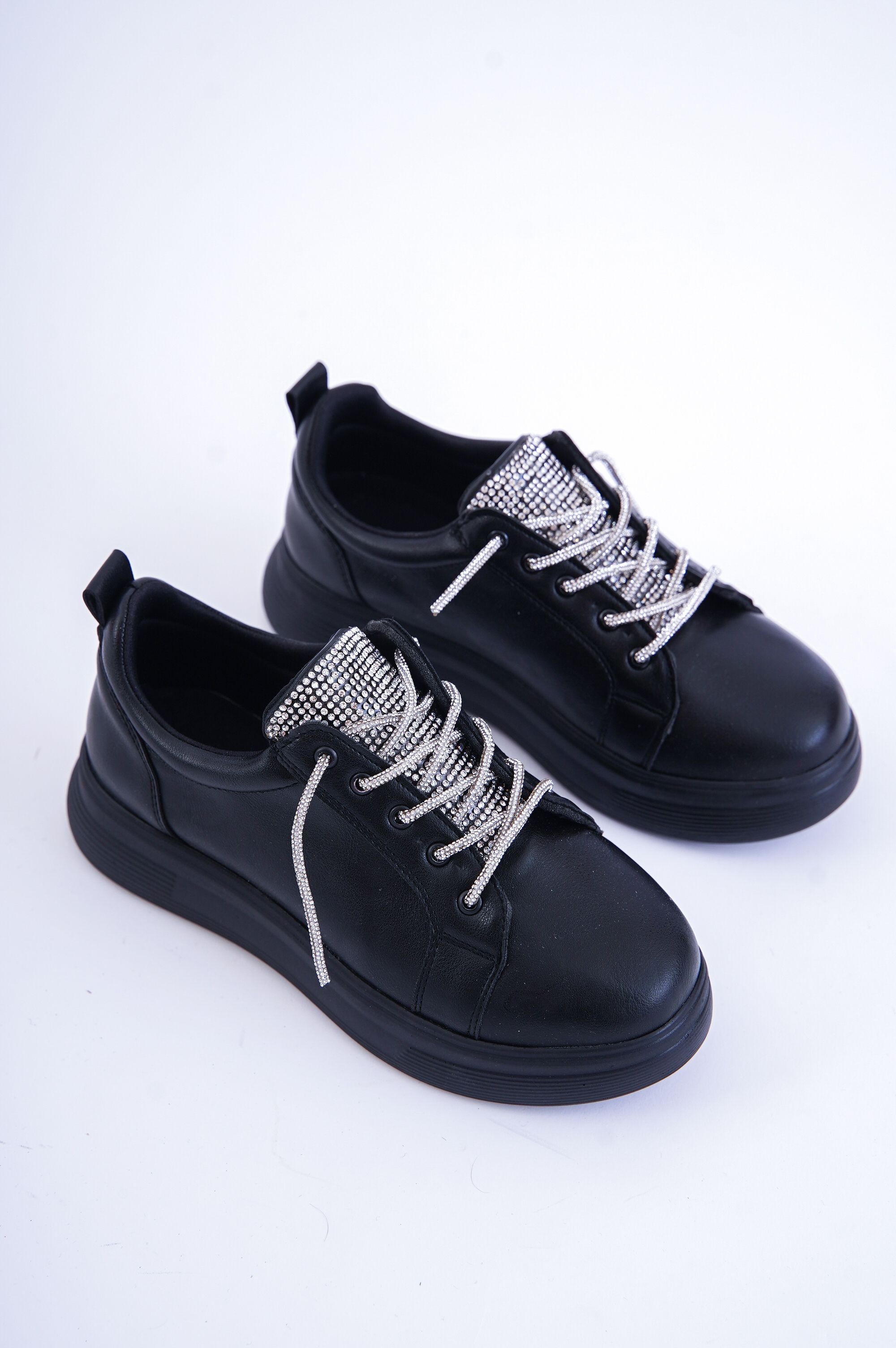 Shine Gümüş Taşlı Günlük Kullanım Spor Ayakkabı - Siyah