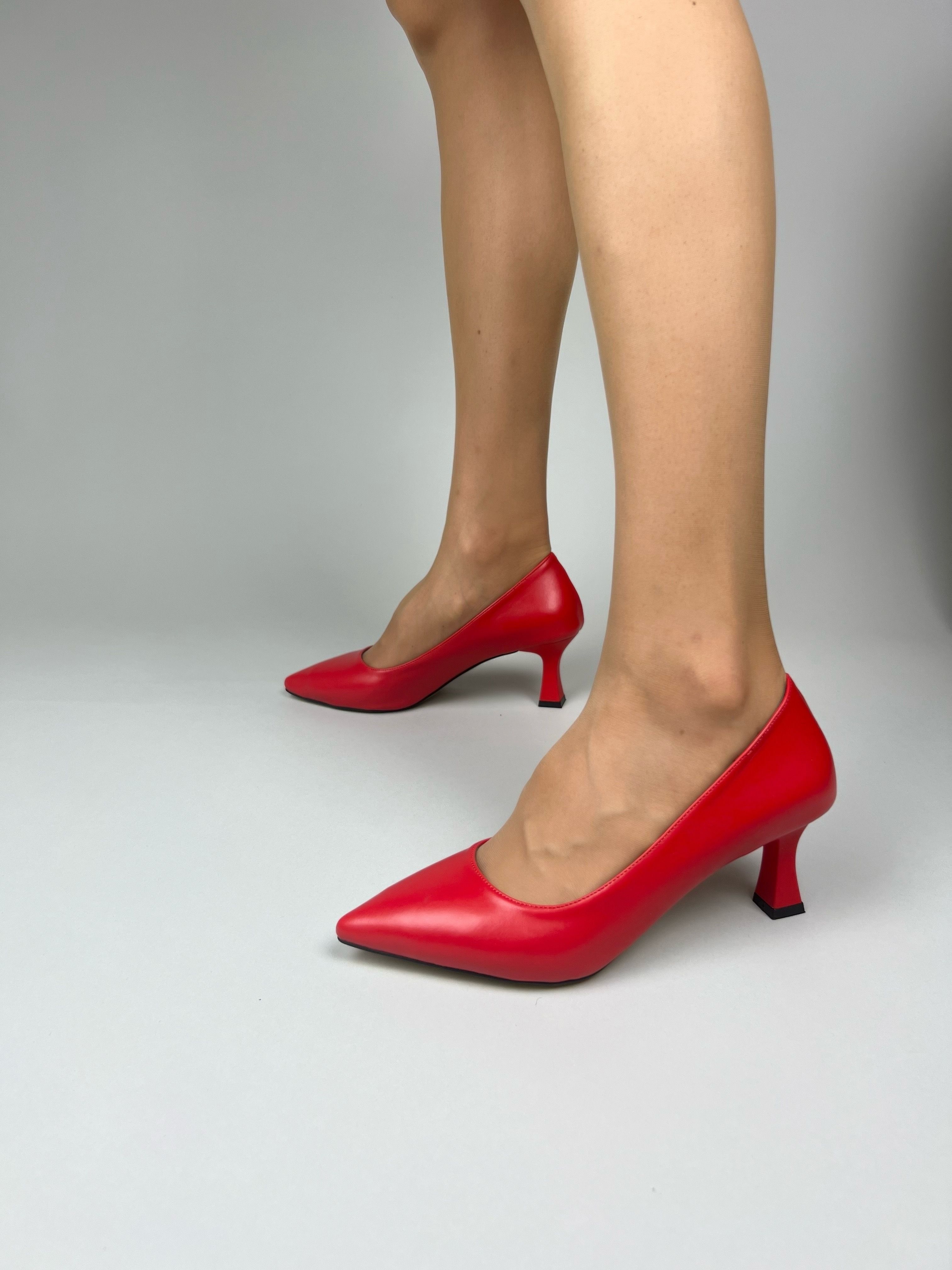 Fiona Model Günlük Kısa Topuklu Ayakkabı   - Kırmızı