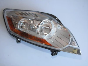 Kuga far sağ 2008-2012 ORJİNAL