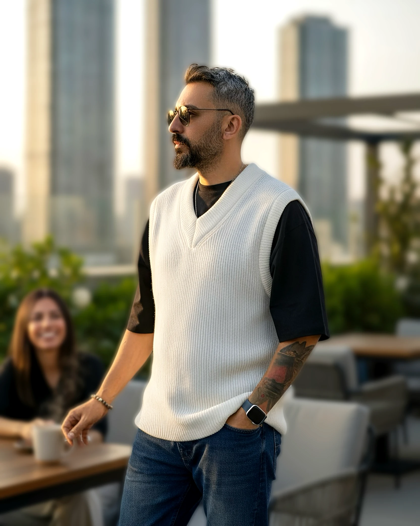 Kolsuz V Yaka Erkek Süveter - beyaz