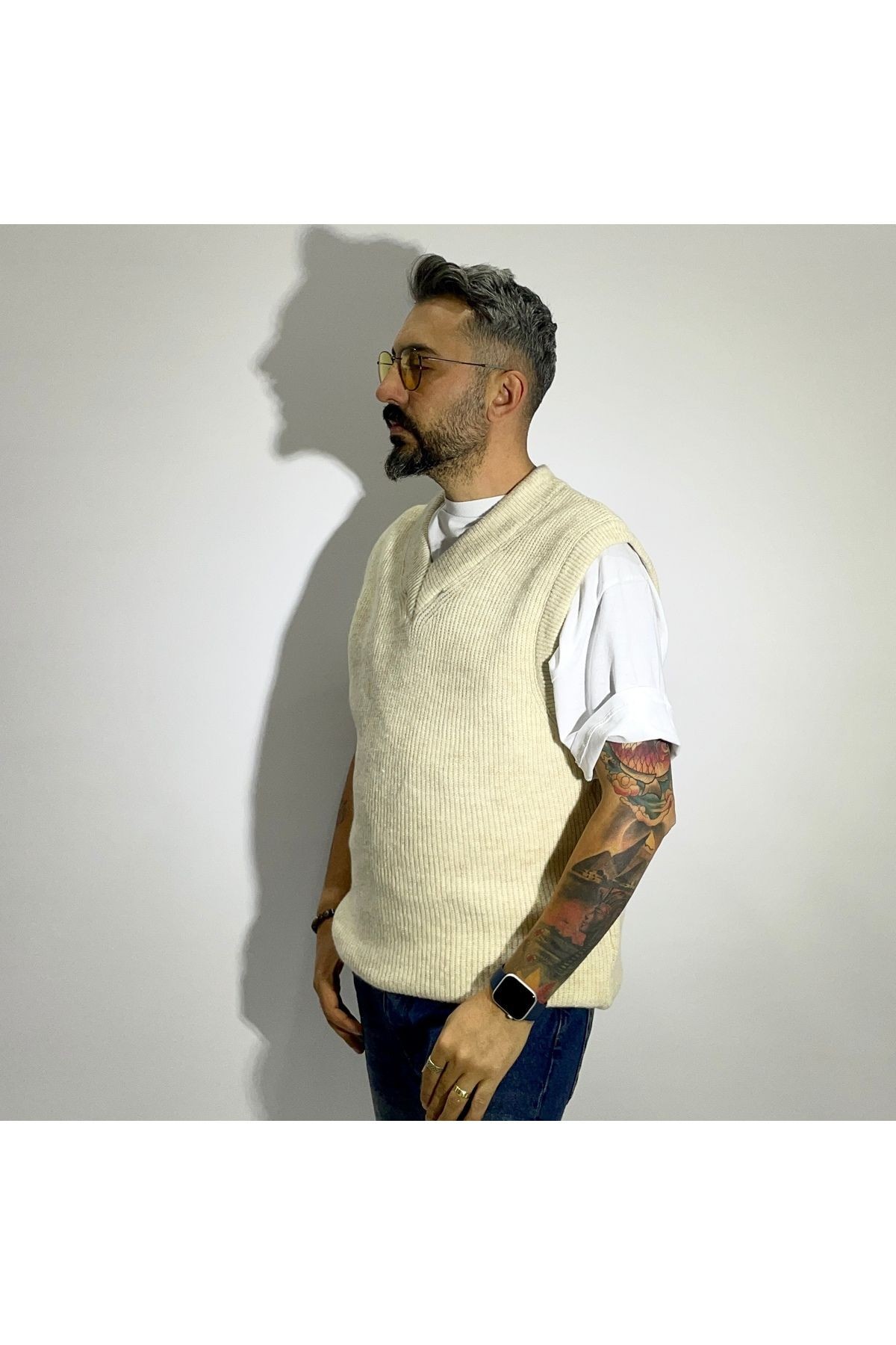 Sleeveless V Neck Men's Sweater - Beige
