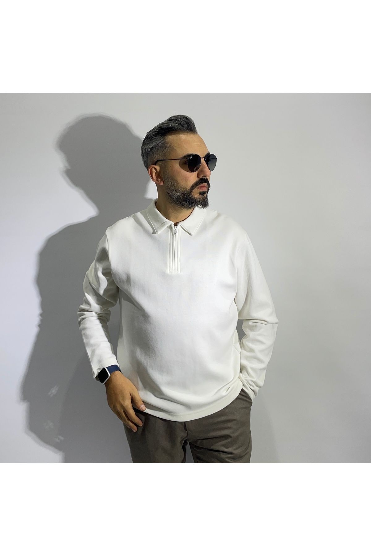 Beyaz Fermuarlı Erkek Polo Yaka Sweatshirt