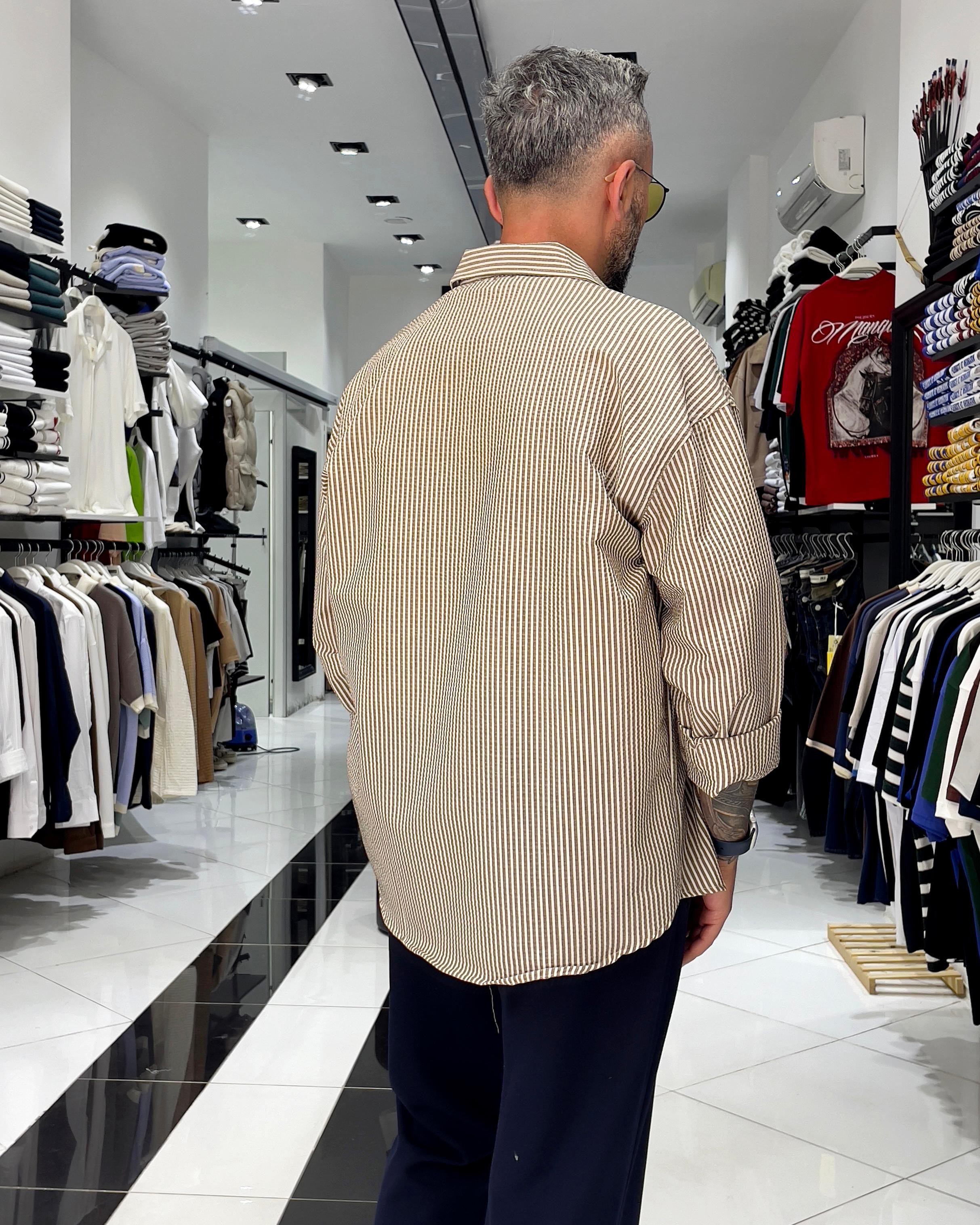 Gofre Kumaş Çizgili Oversize Erkek Gömlek - kahve