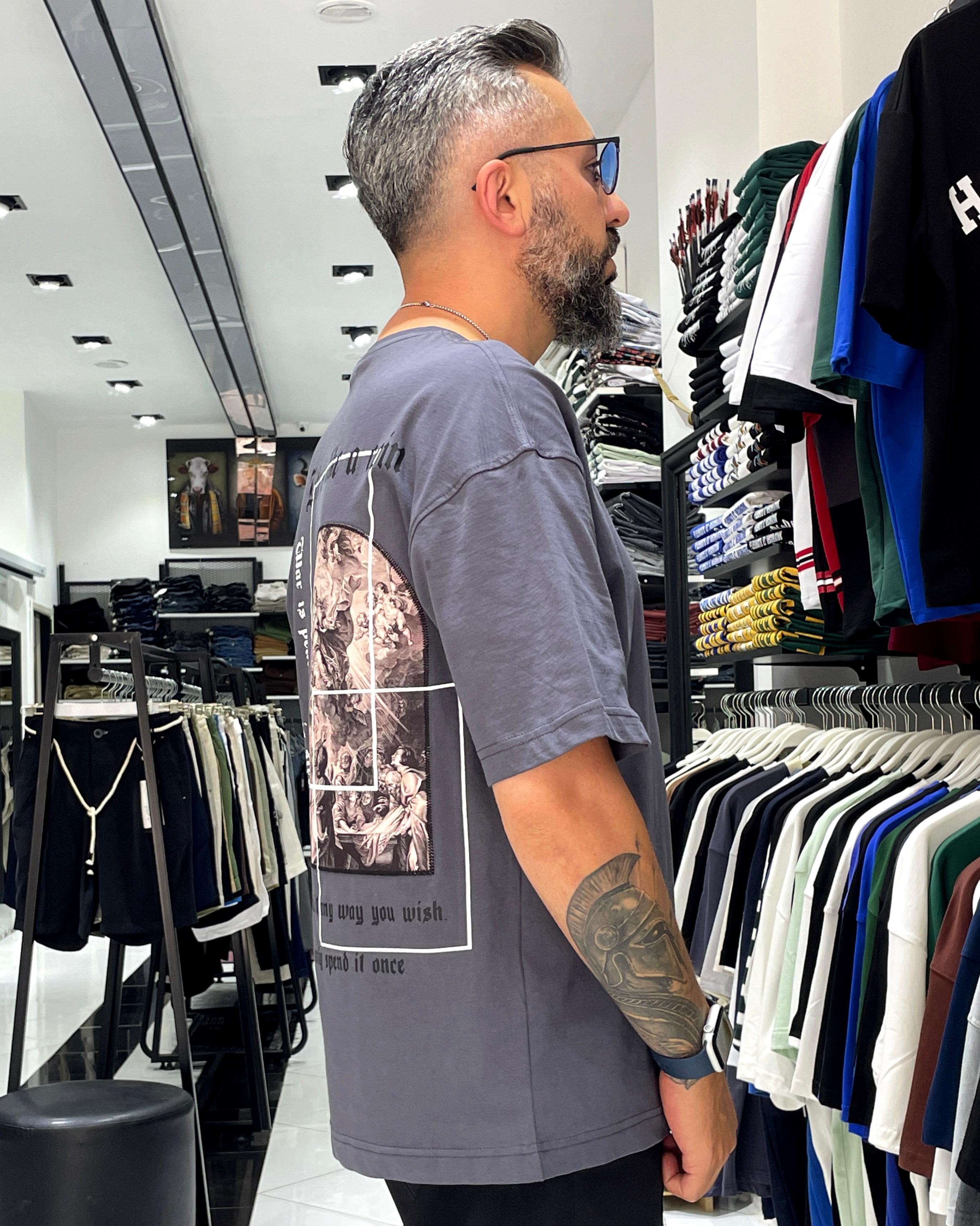 Antik Kumaş Sırt Baskılı Oversize Erkek T-Shirt
