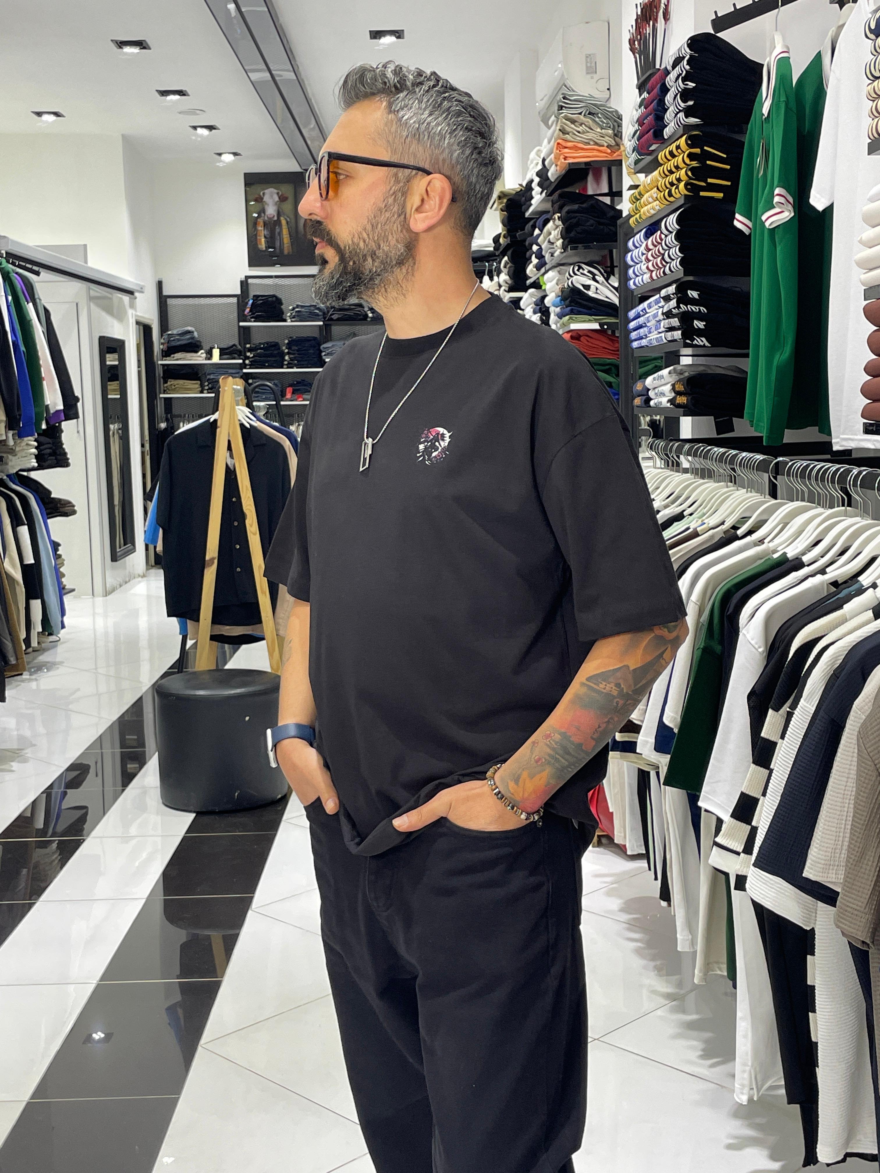 Samuray Baskılı Siyah Oversize Erkek T-Shirt – Higo Man