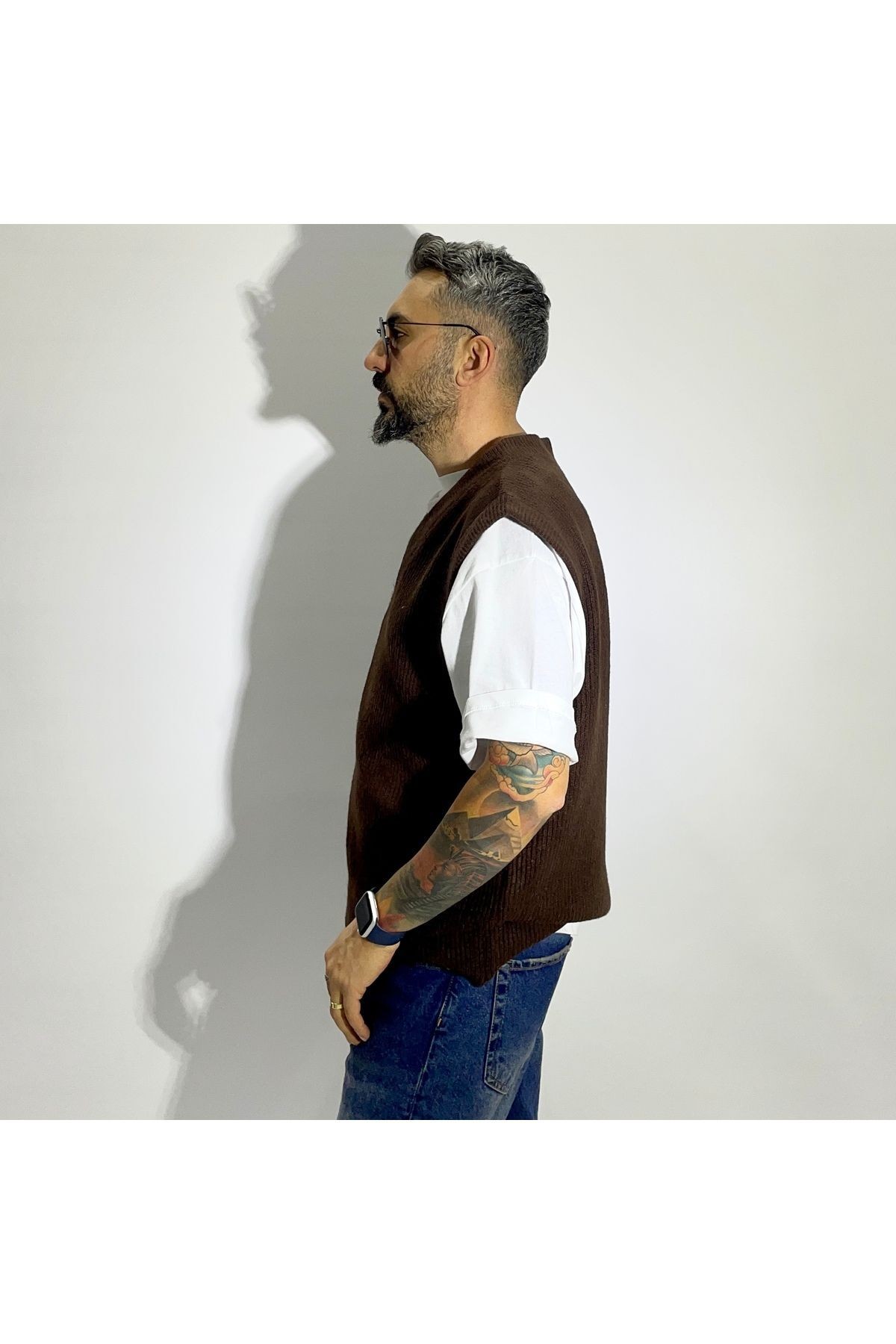 Sleeveless V Neck Men's Sweater - Brown