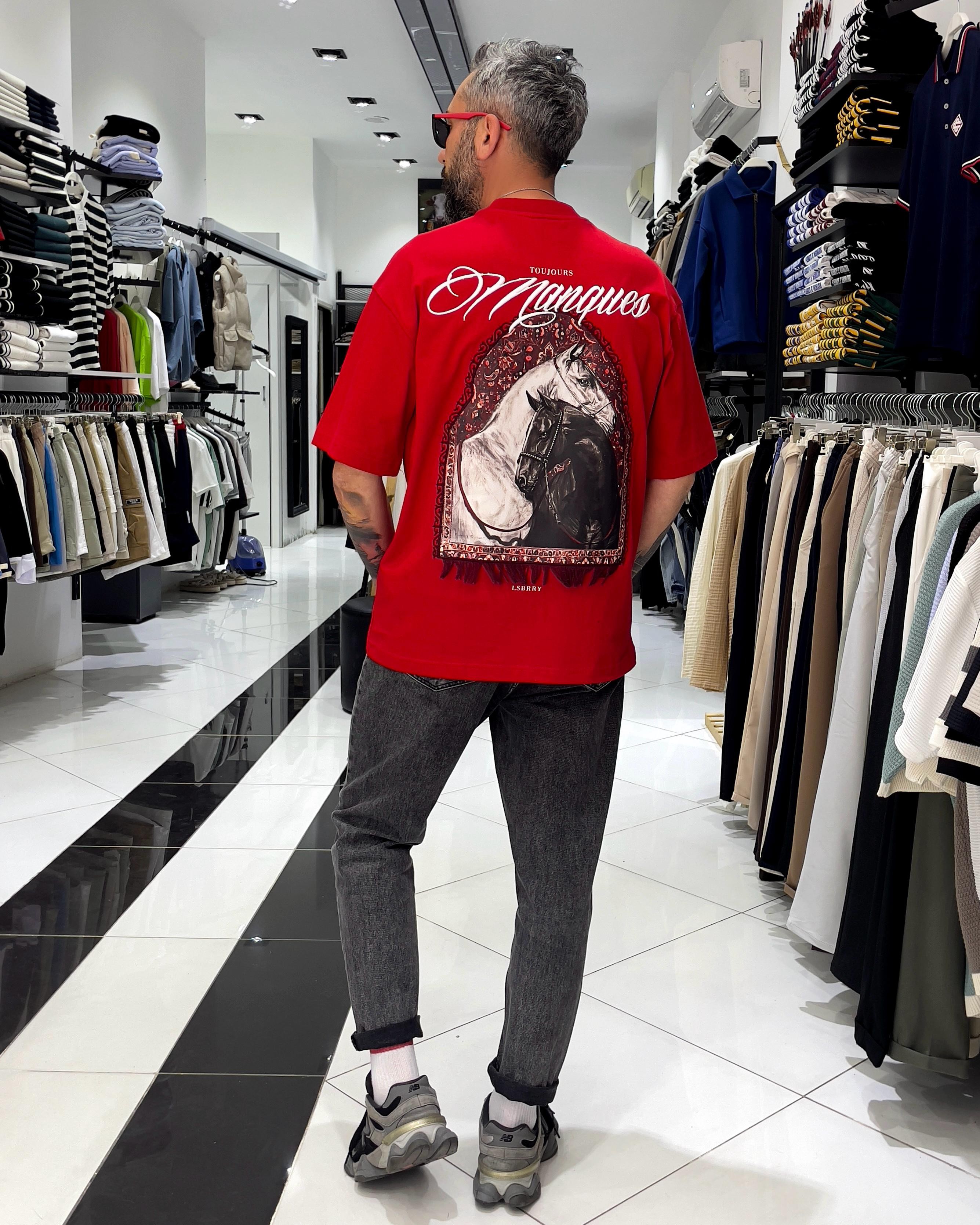 Manques Nakışlı At Figürlü Oversize Erkek T-shirt