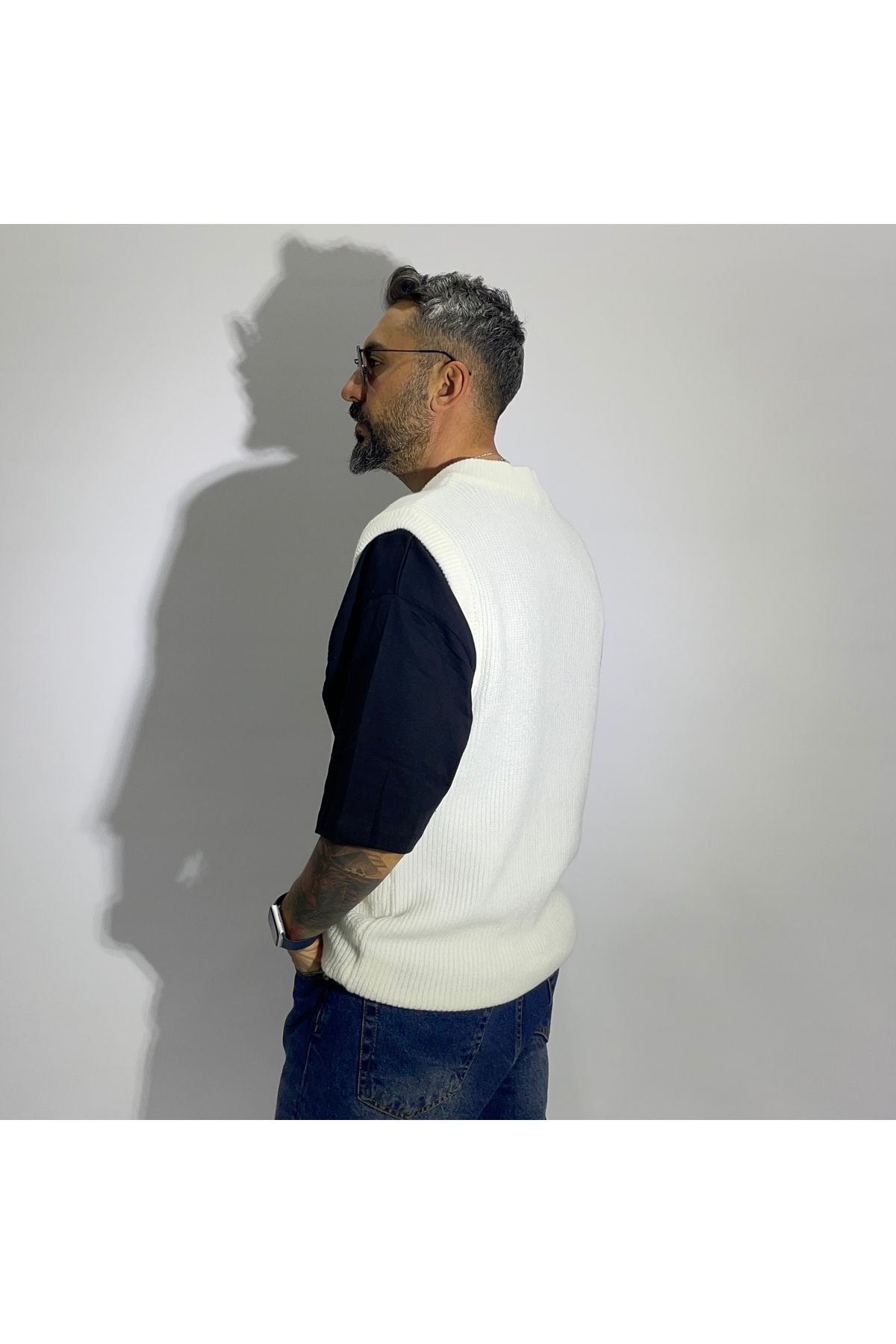 Sleeveless V Neck Men's Sweater - White