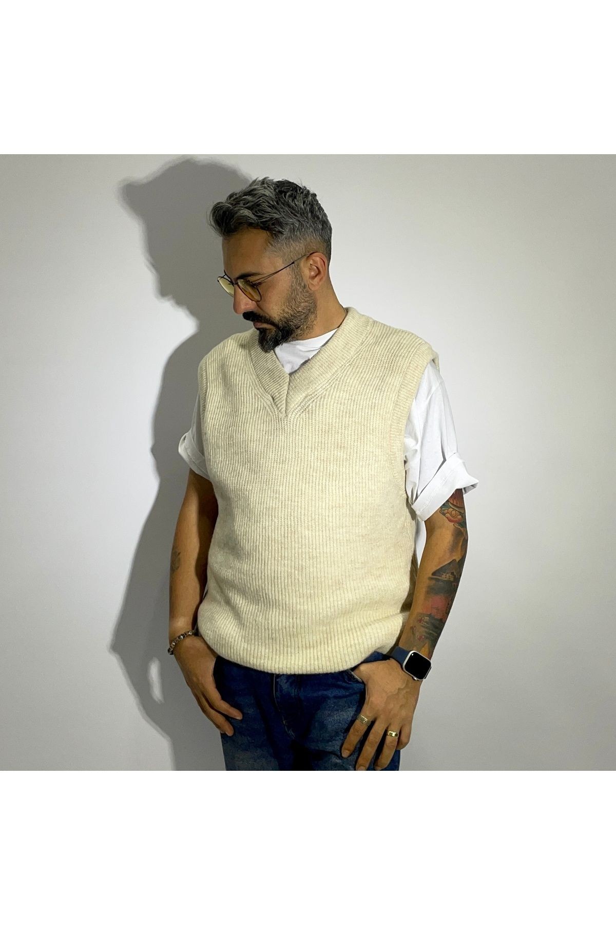 Sleeveless V Neck Men's Sweater - Beige