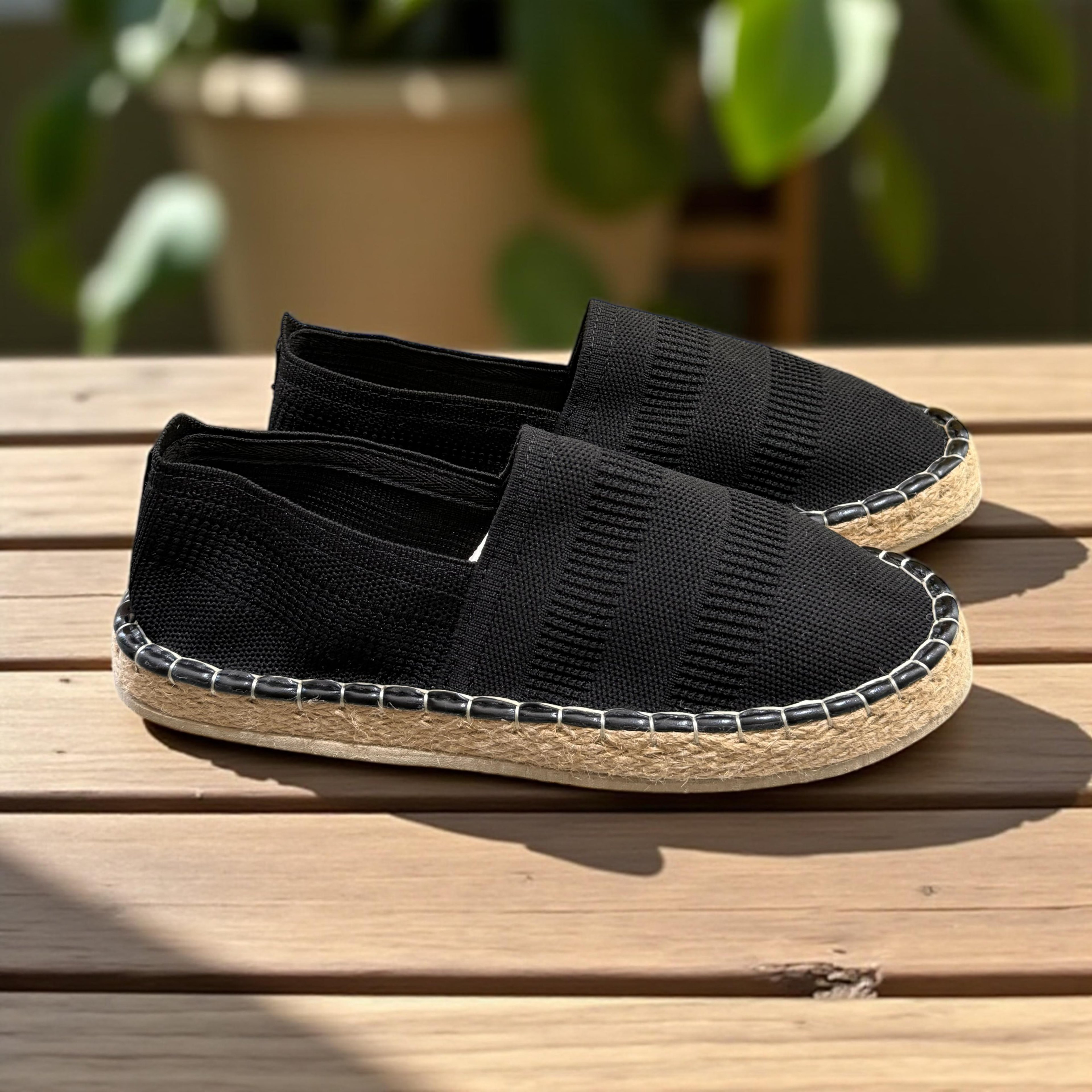 Basic Straw Detailed Espadrilles - Black