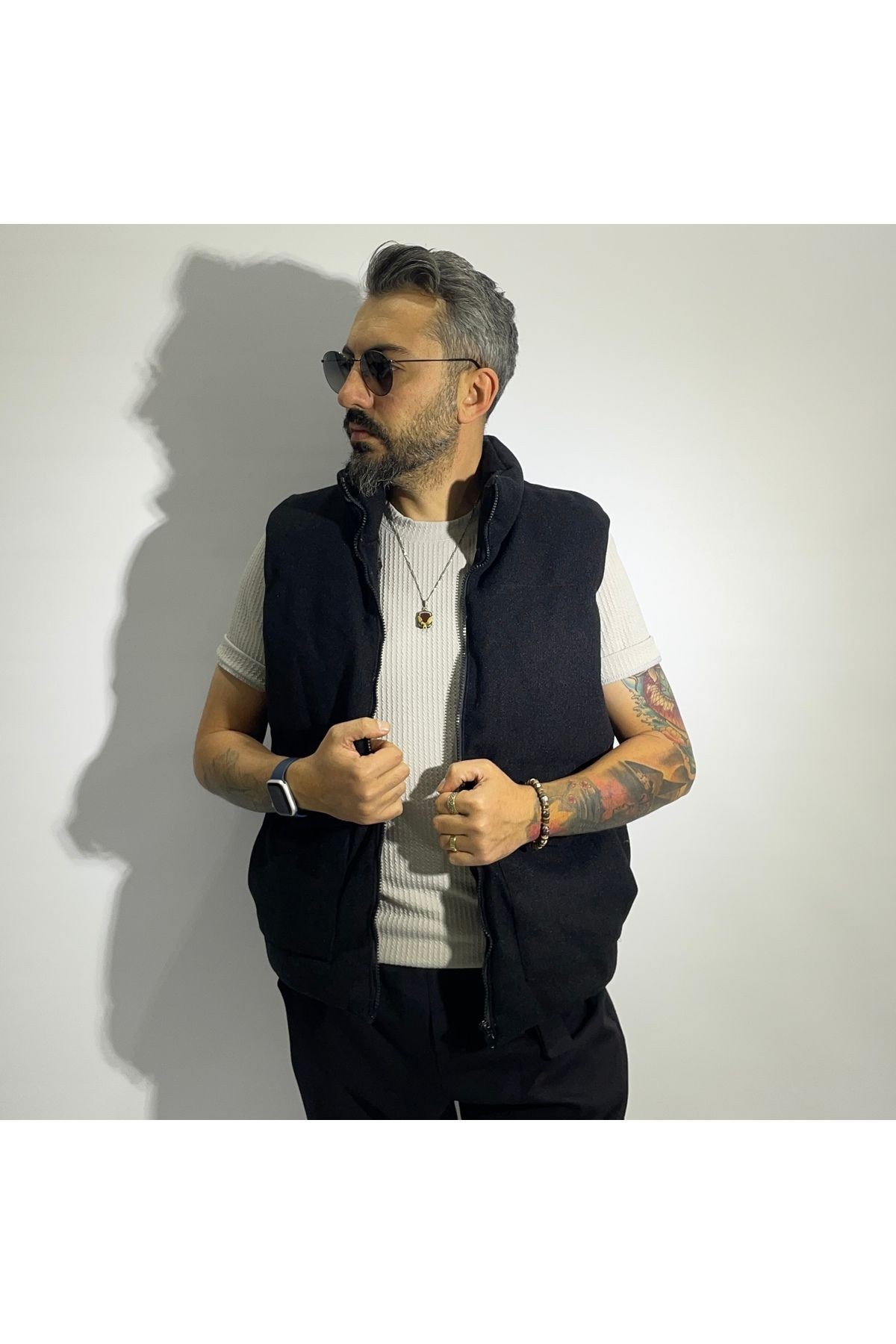 Fiber Filled Cashmere Zippered Men's Vest - Black