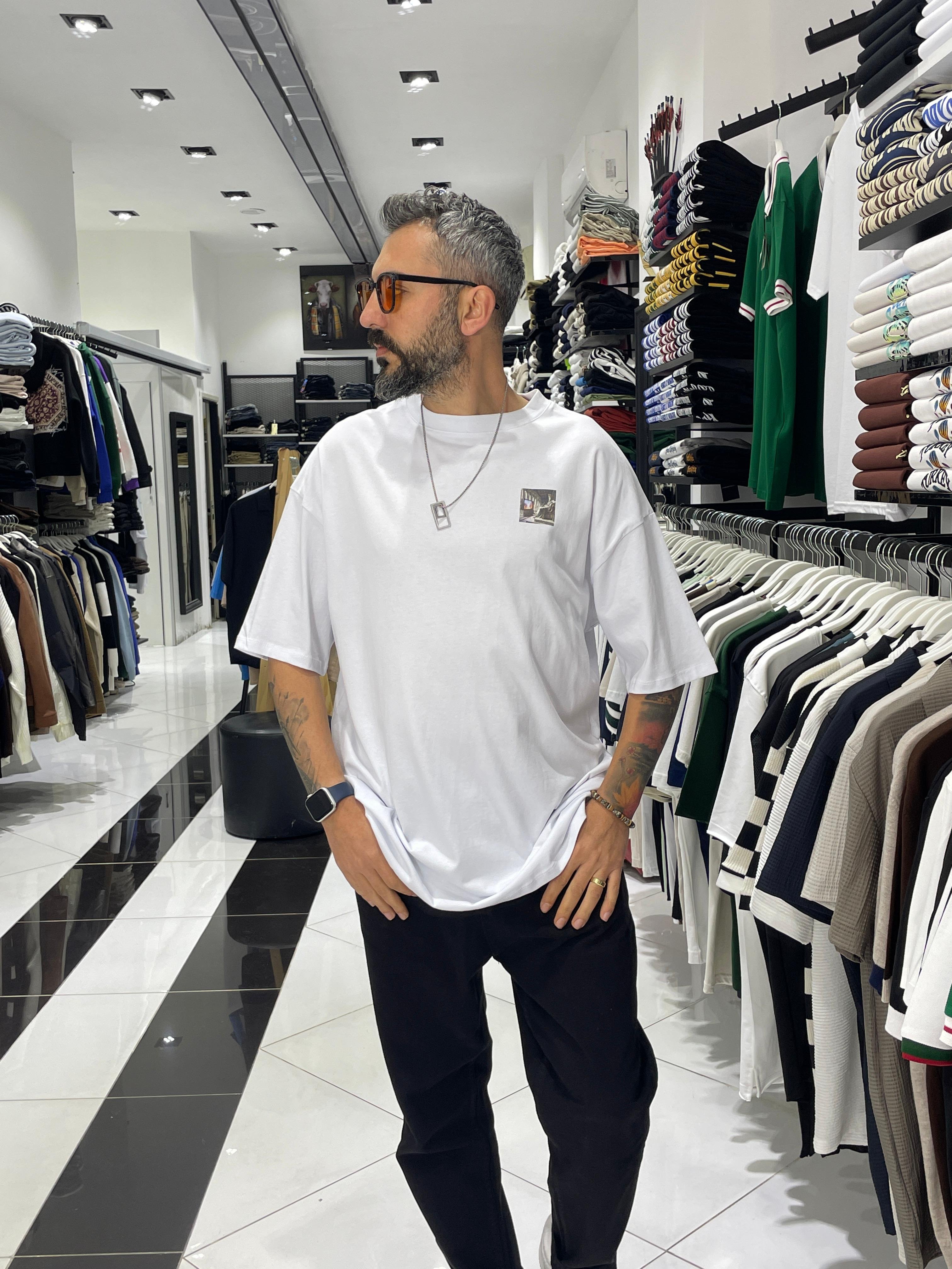 Oversize Zeus Sırt Baskılı Beyaz Erkek Tişört