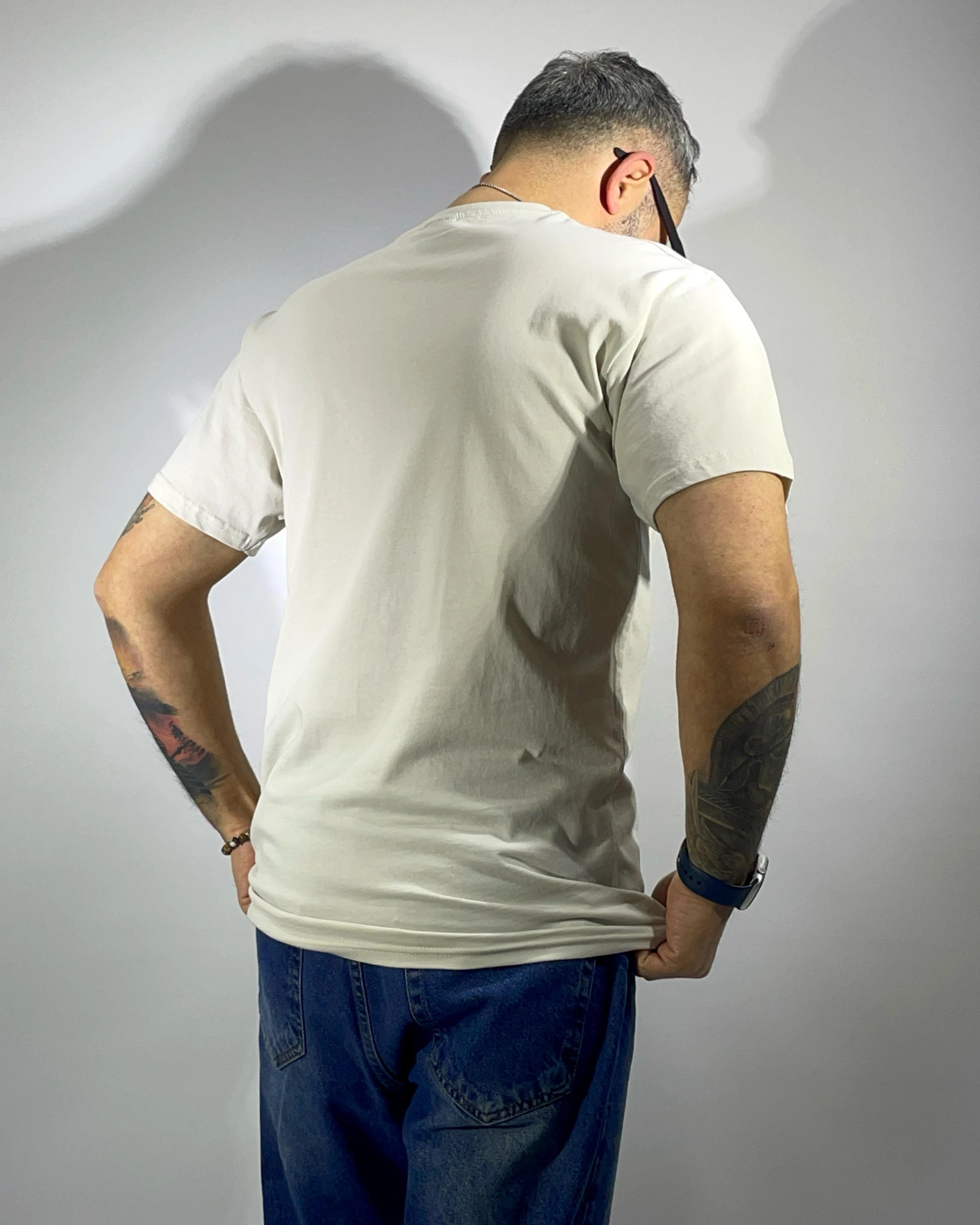 Nakış Detaylı Slim Fit Erkek Tişört – Bej & Lacivert | Higo Man