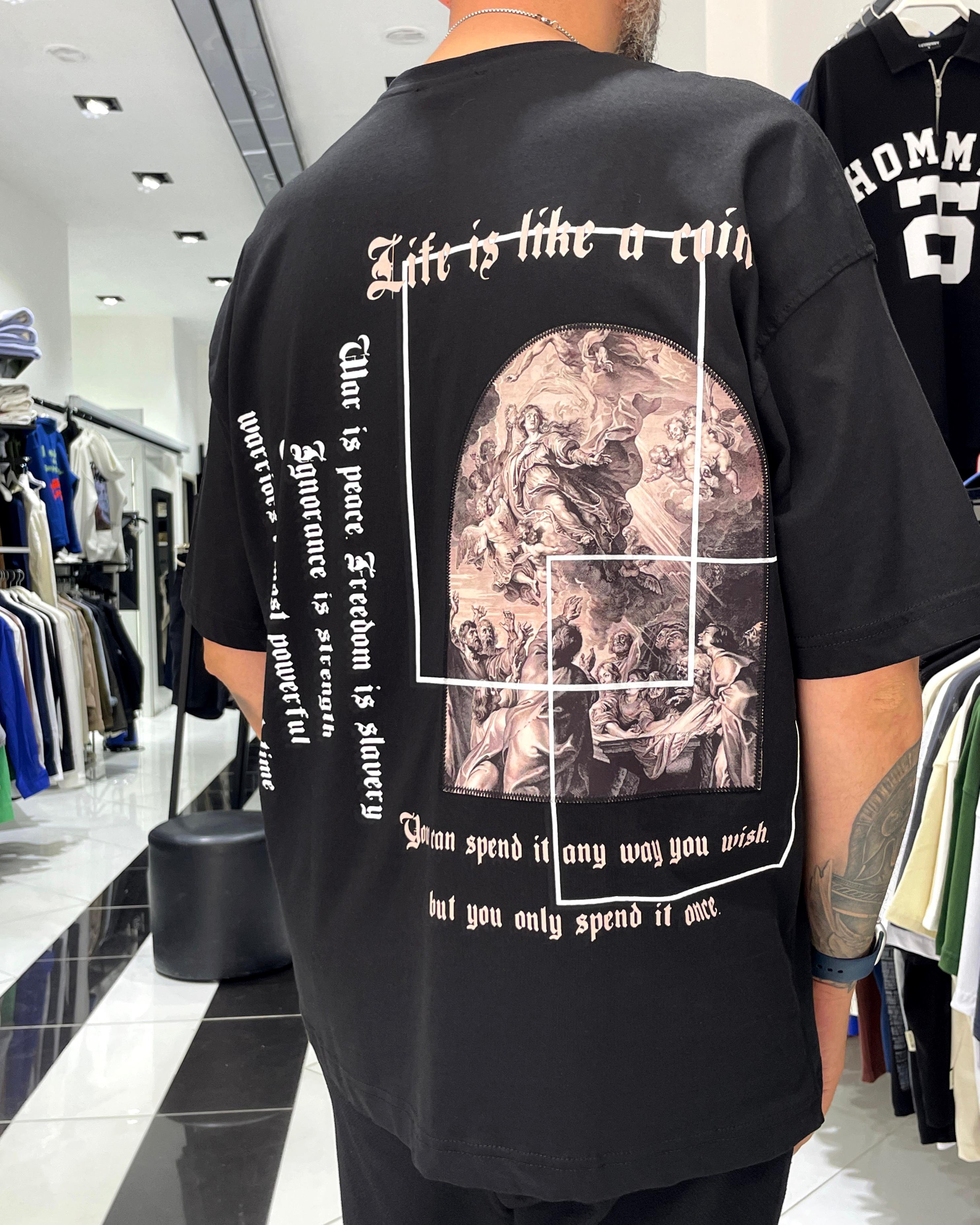 Antik Kumaş Sırt Baskılı Oversize Erkek T-Shirt
