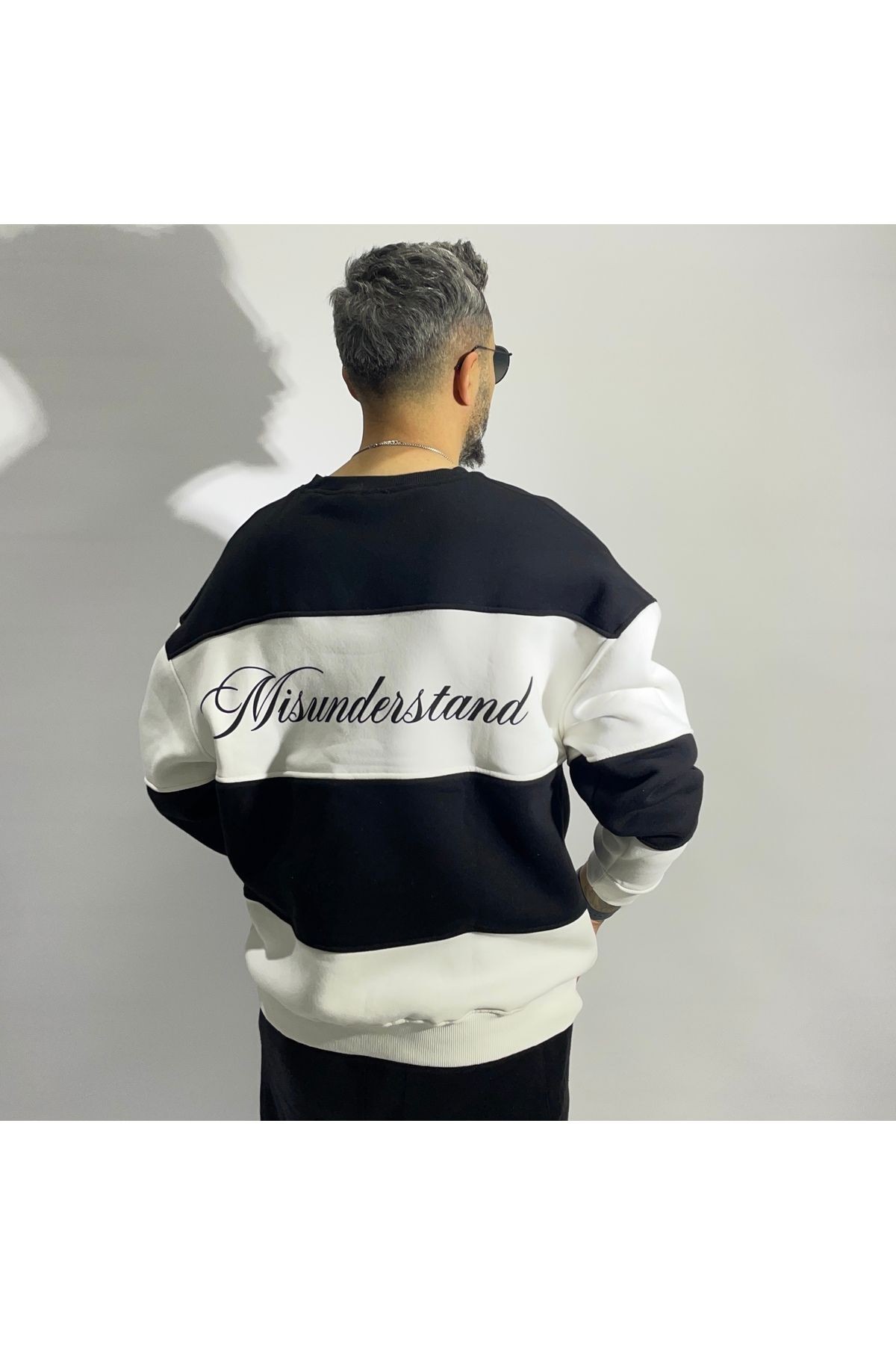 Siyah Beyaz Blok Detaylı Erkek Oversize Sweatshirt