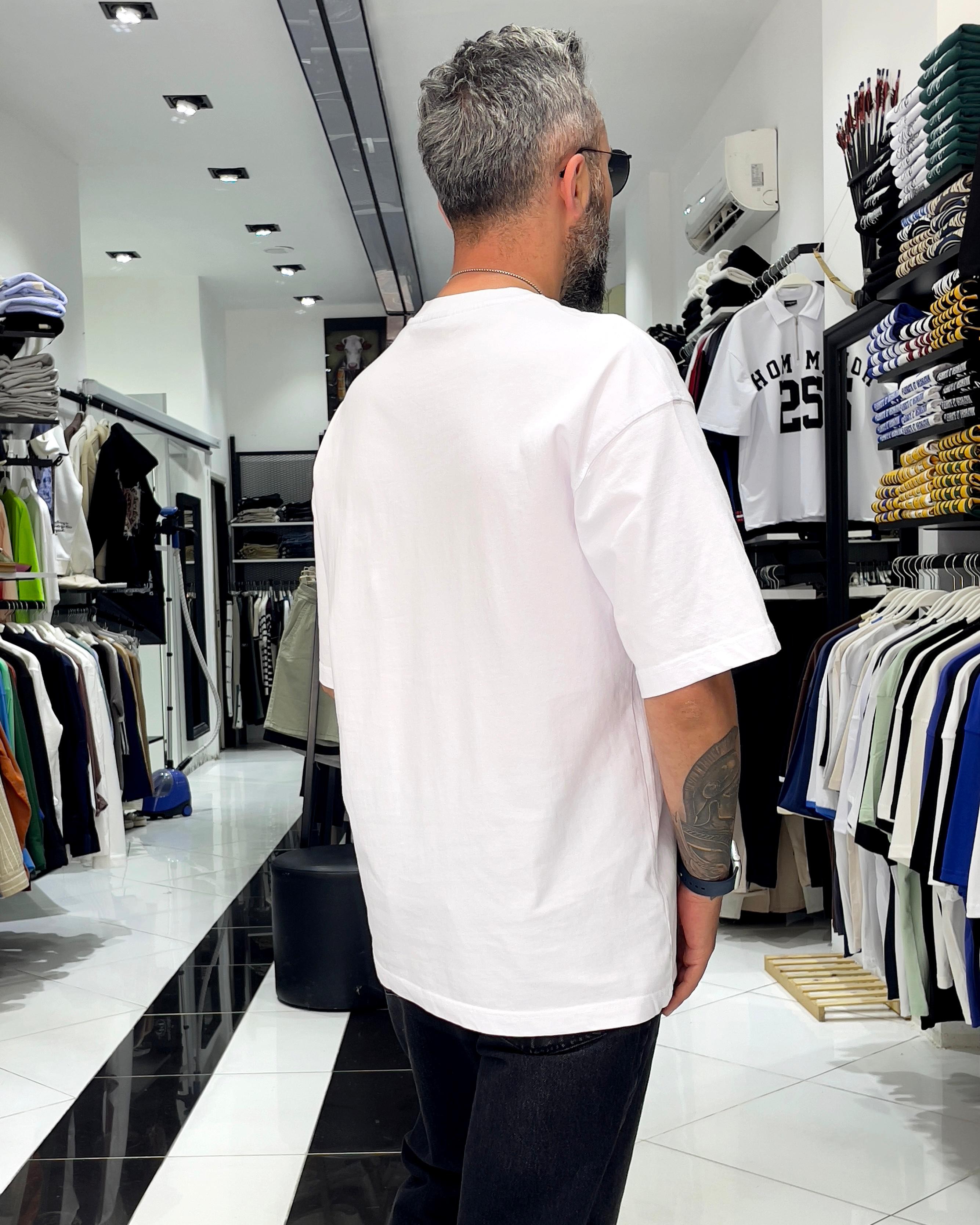 Narcissus Nakışlı Oversize Erkek T-Shirt - beyaz
