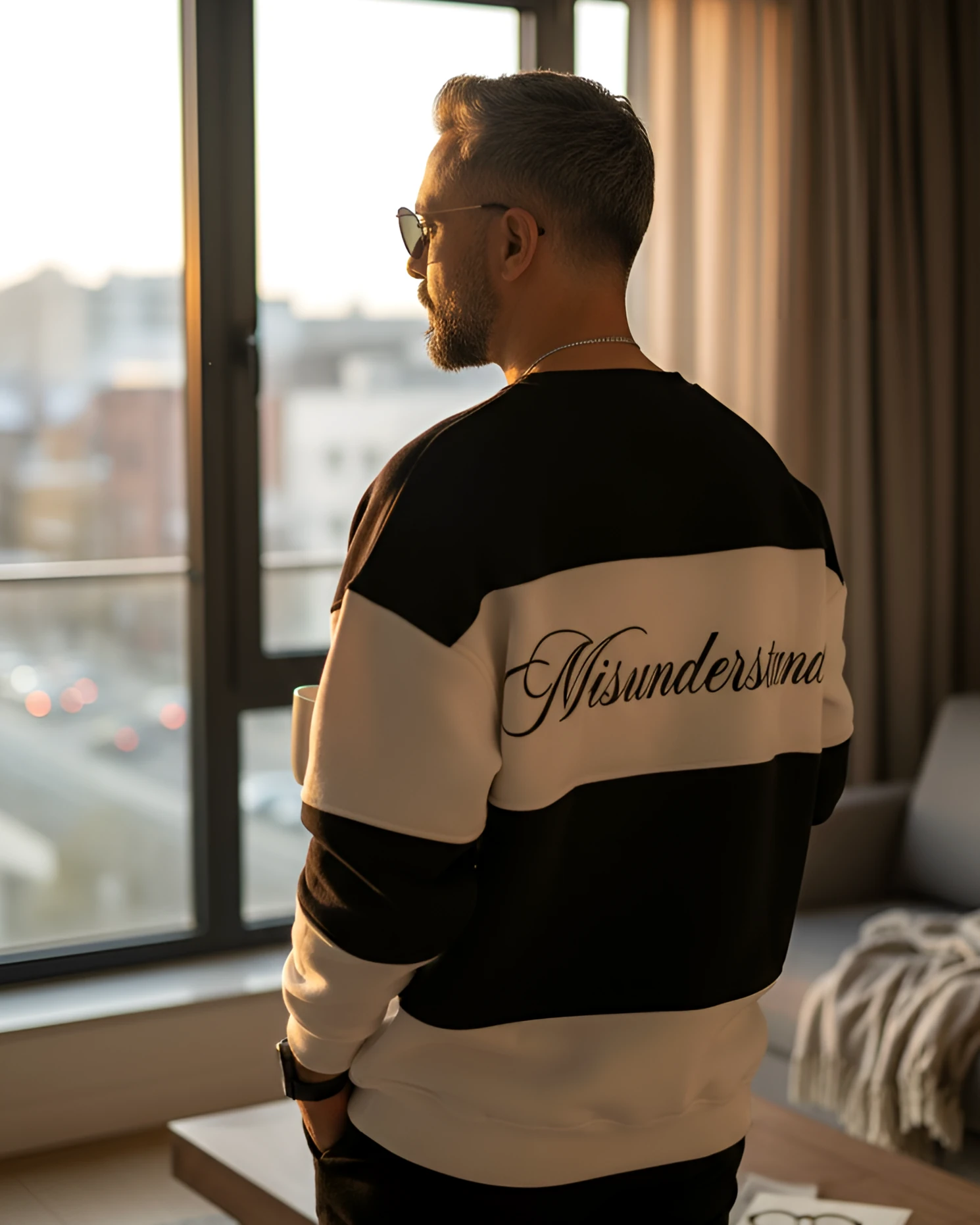 Siyah Beyaz Blok Detaylı Erkek Oversize Sweatshirt