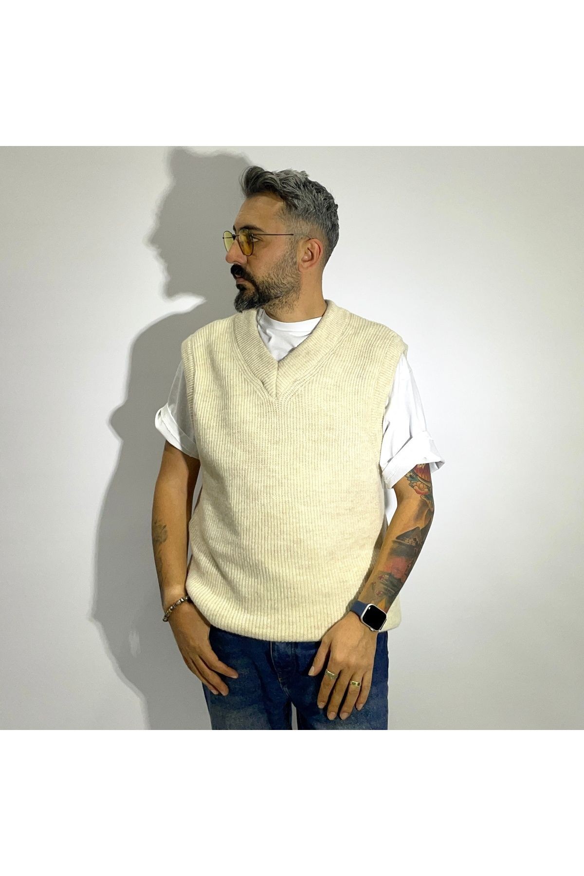 Sleeveless V Neck Men's Sweater - Beige