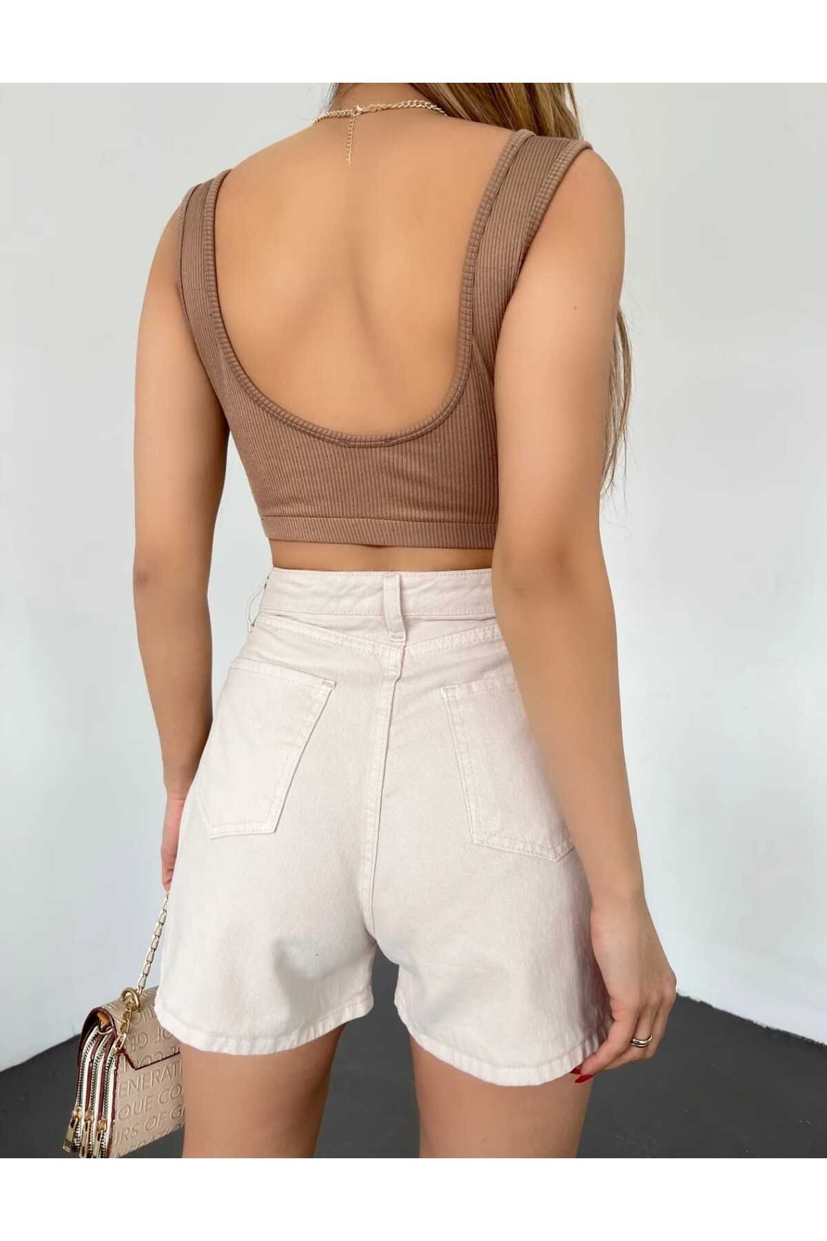 Kadın Siyah Çift Cepli Pileli Mini Denim Şort