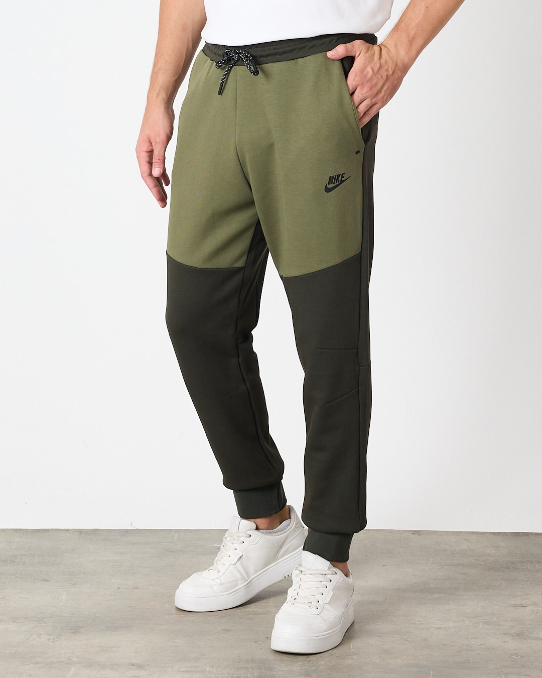 SS'25 Tech Fleece Joggers - Sequoia/Medium Olive/Black