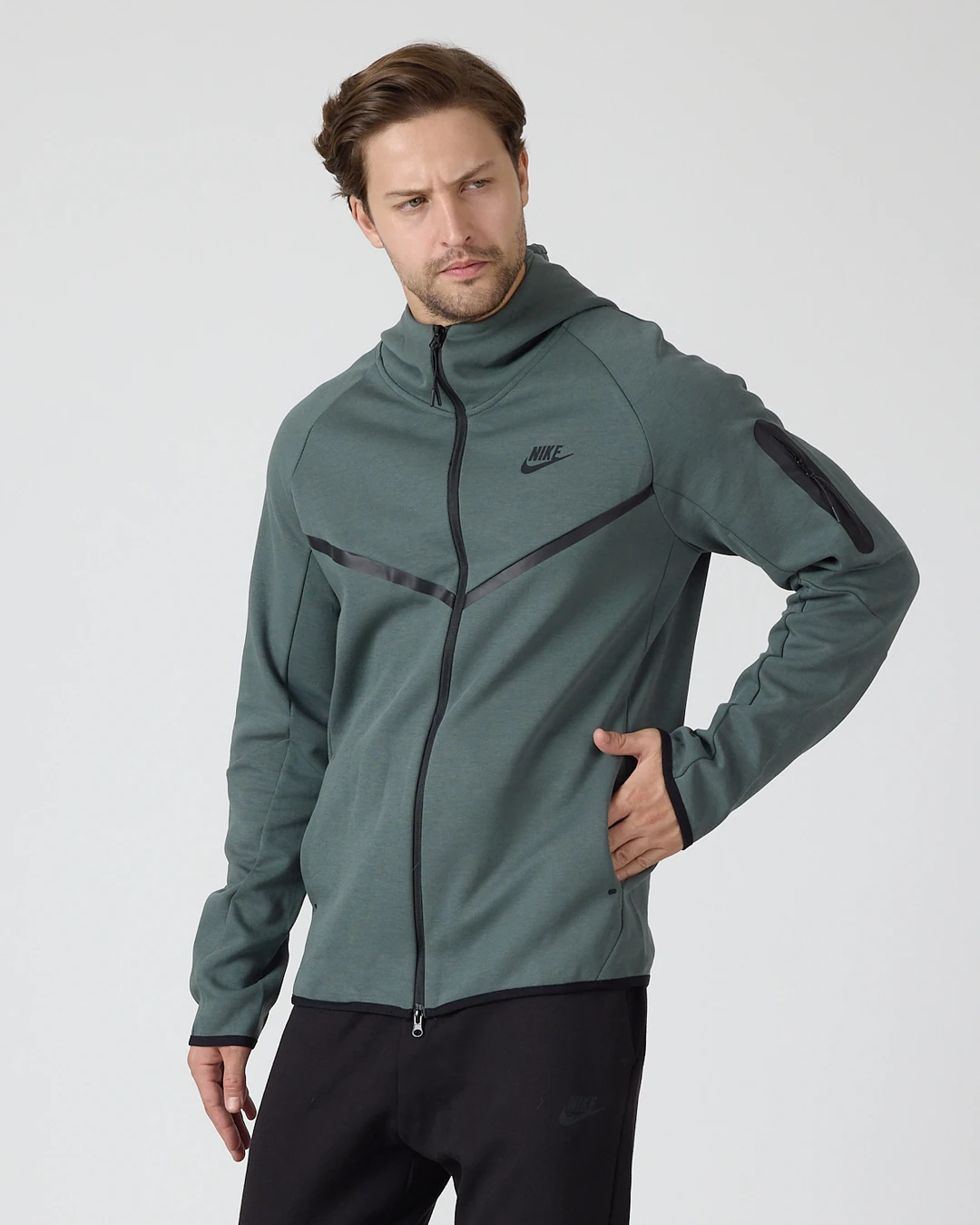 SS'25 Tech Full-Zip Windrunner Hoodie - Basil/Green