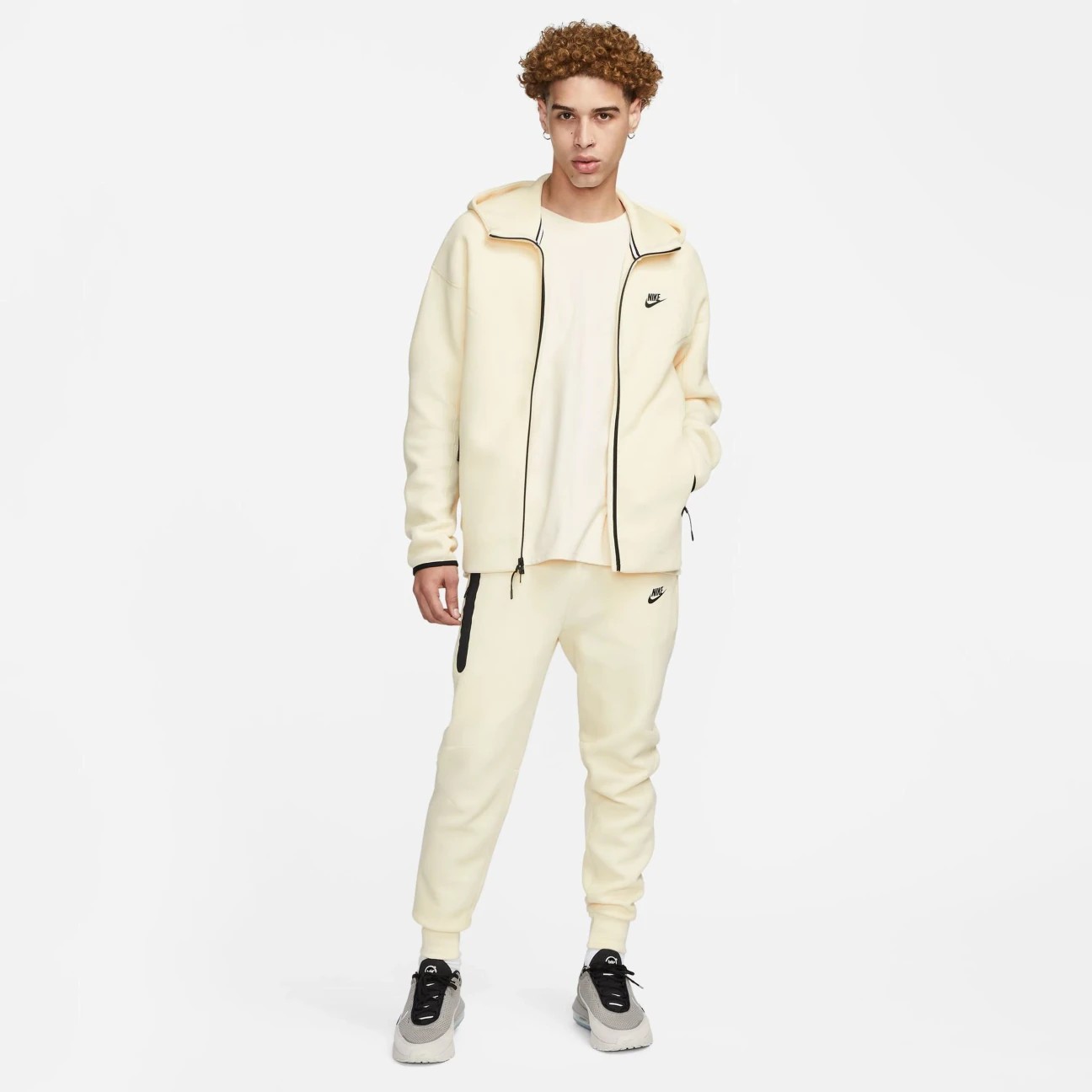 SS'24 Sportswear Tech Fleece Windrunner Eşofman Üstü - Ivory / Black