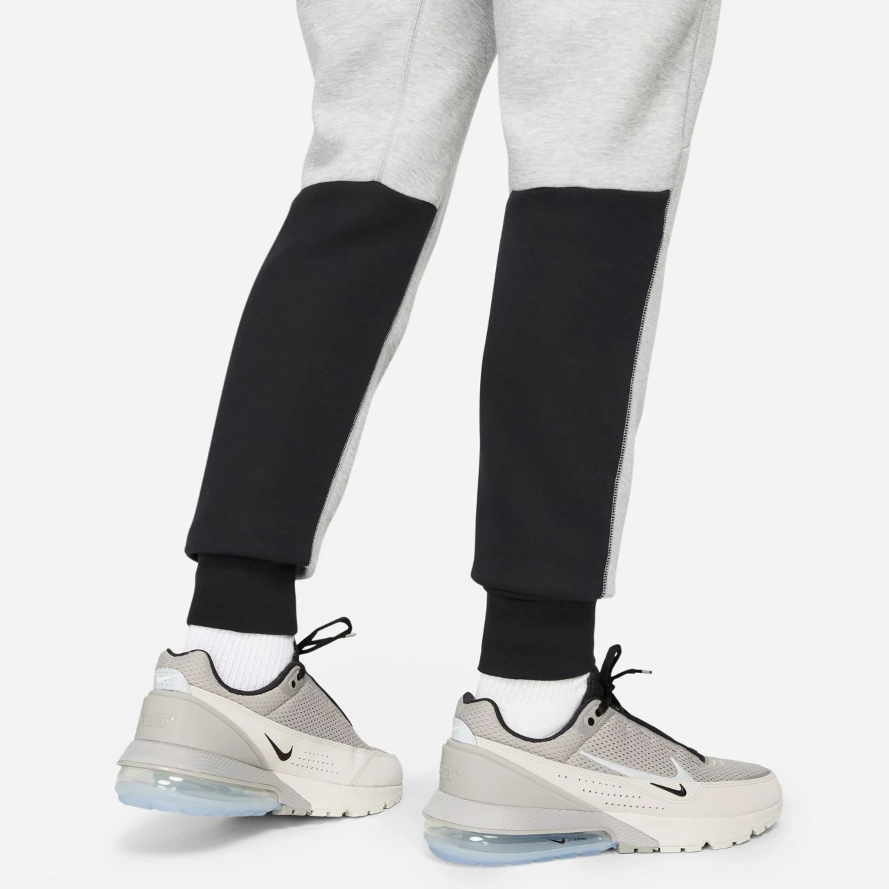 SS'24 Tech Fleece Joggers - Dark Grey Heather/Black/White