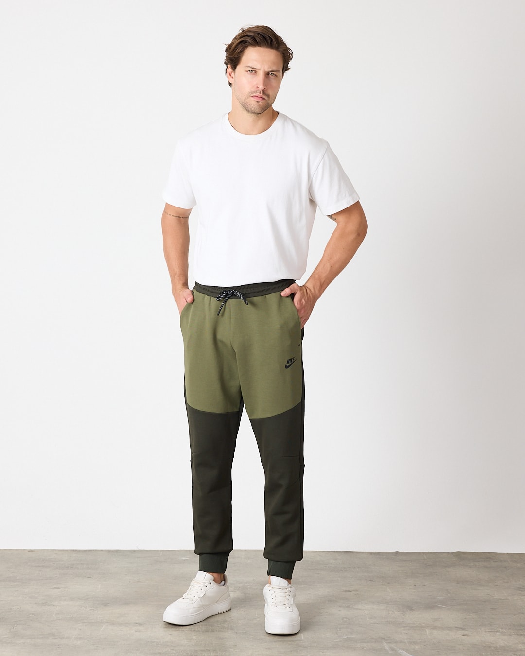 SS'25 Tech Fleece Joggers - Sequoia/Medium Olive/Black