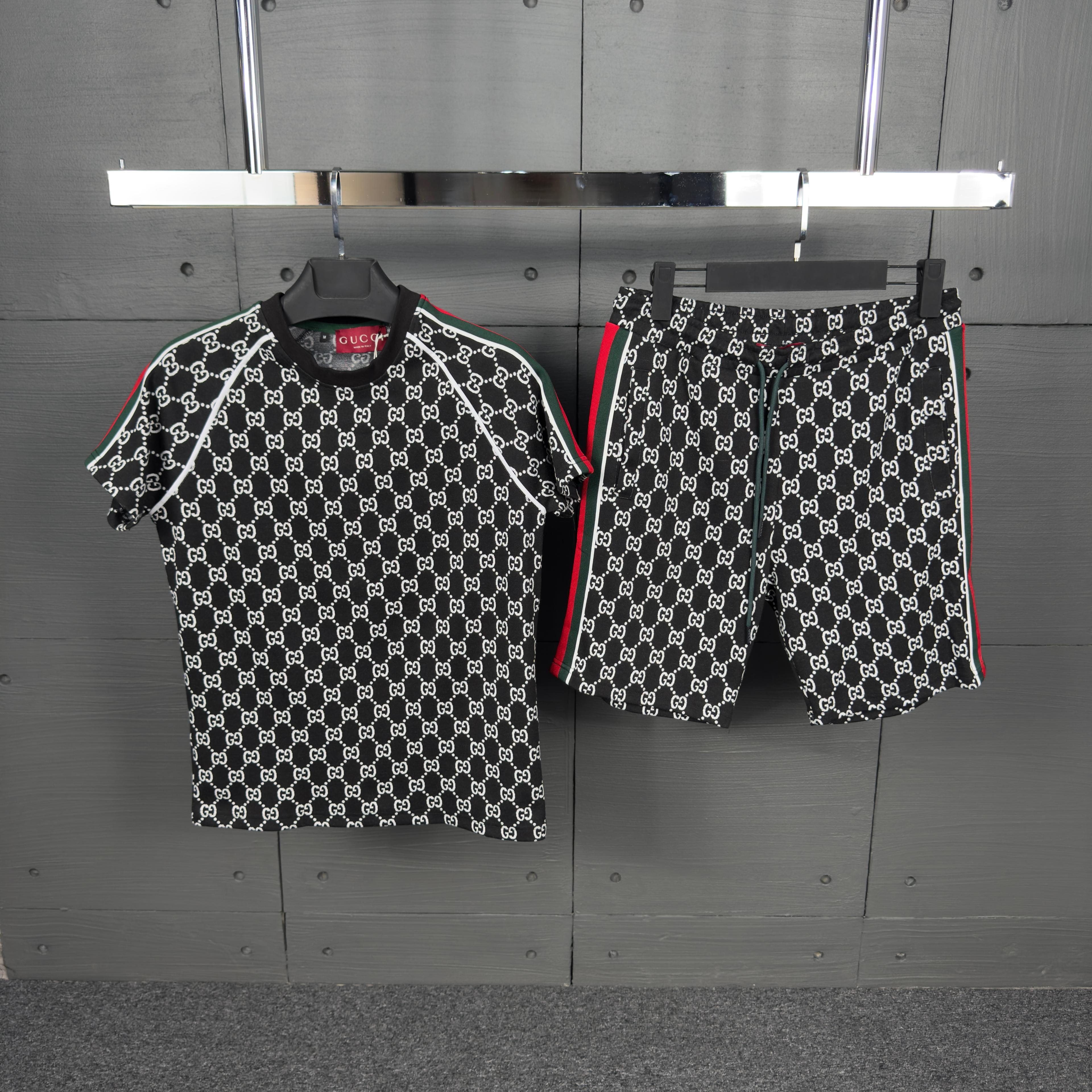 GUCCI Monogram şort tişört takım