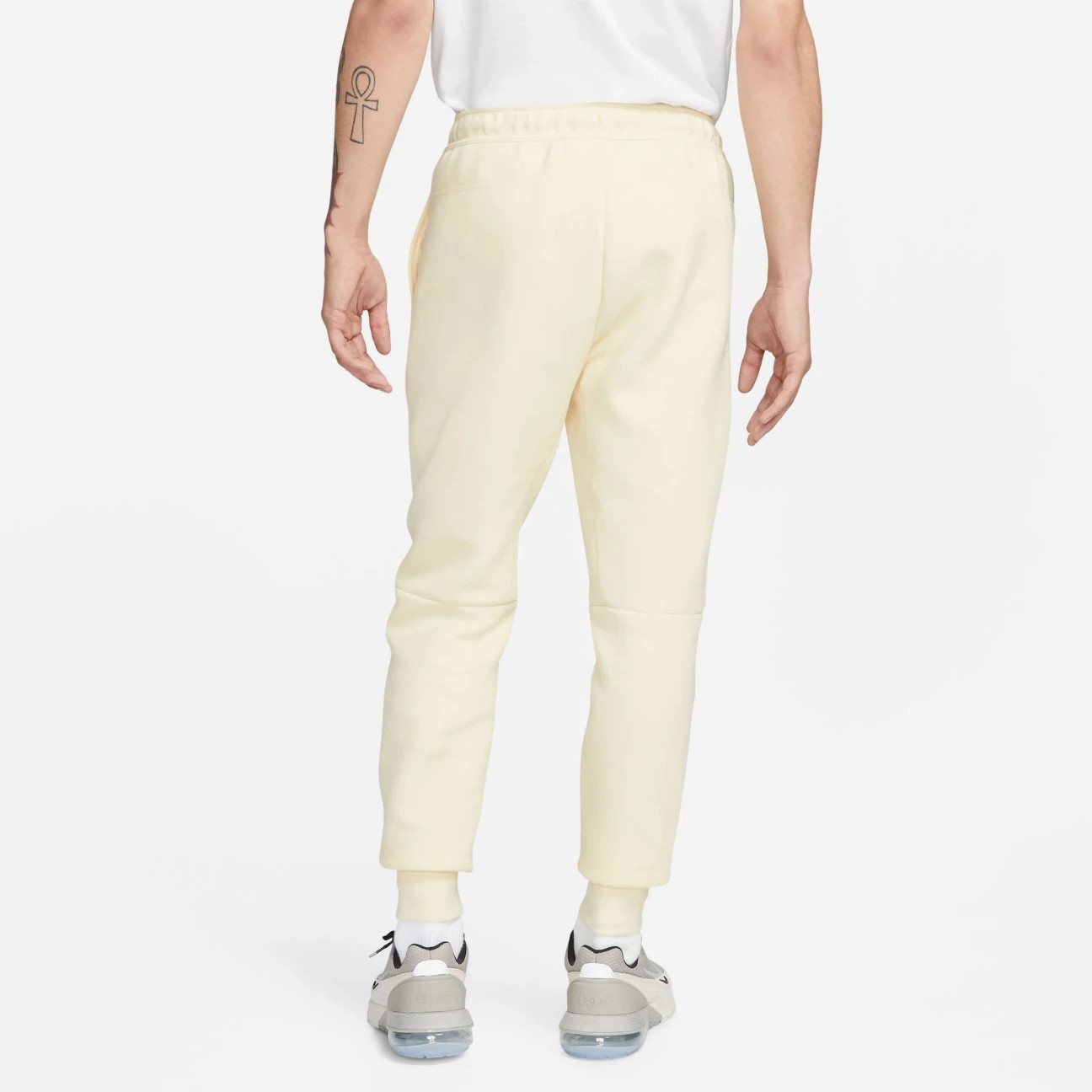 SS'24 Tech Fleece Joggers - Coconut Milk/Black