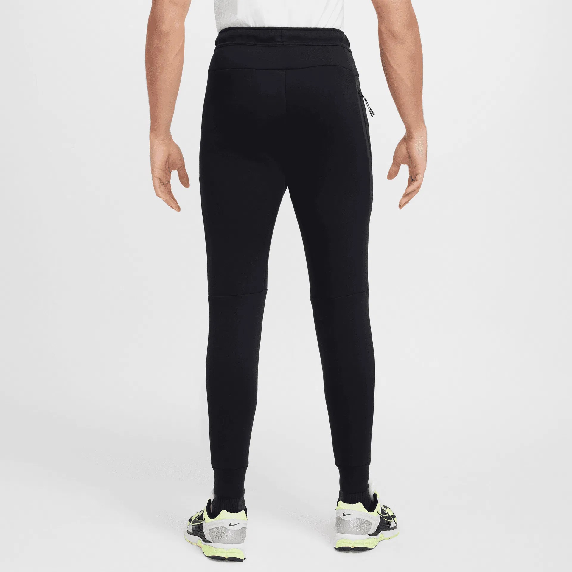 SS'25 Tech Fleece Joggers - All Black