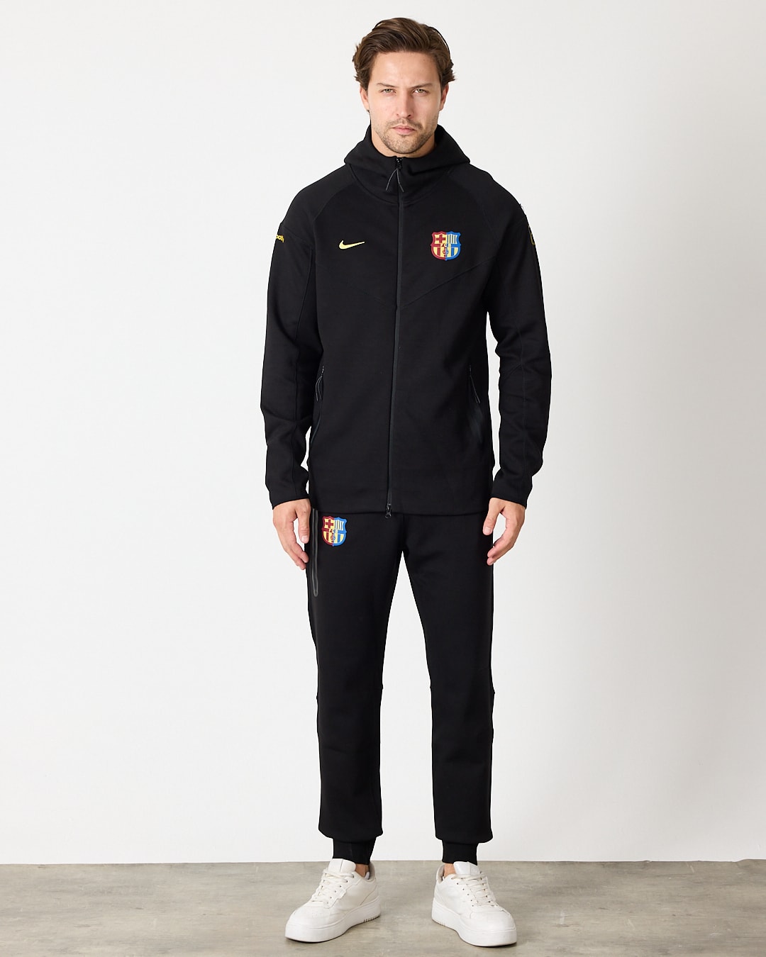 Barcelona X Nike Tech Fleece Full Zip Hoodie & Joggers Set - Açık mavi/beyaz