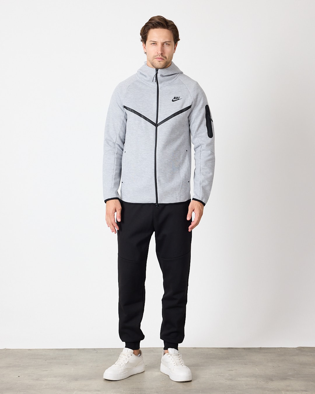SS'25 Tech Full-Zip Windrunner Hoodie - Dark Grey Heather/Black