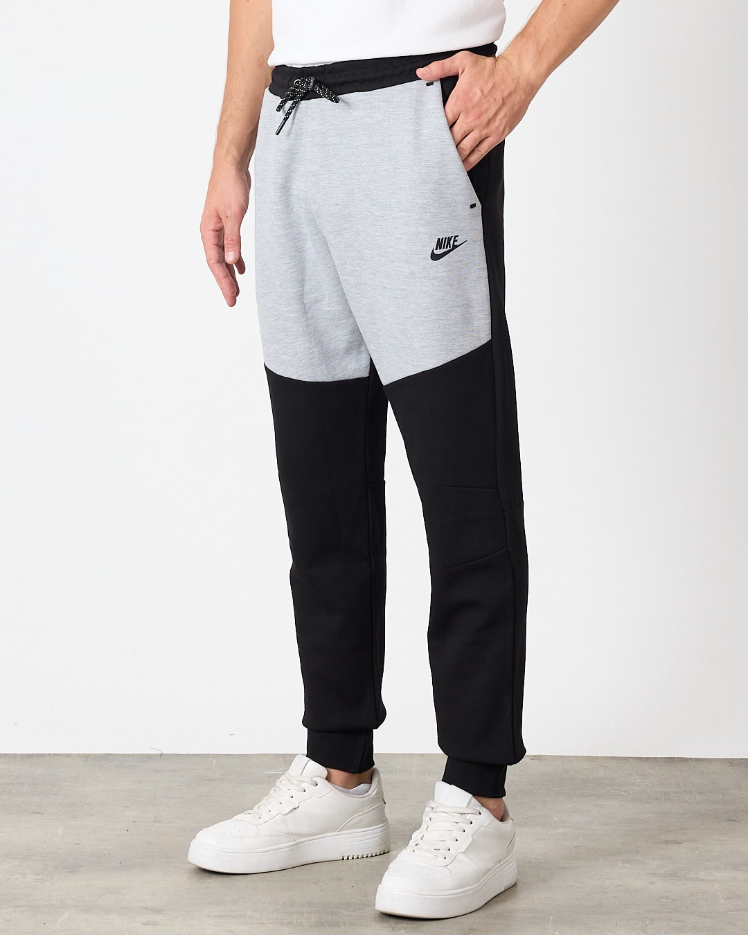 SS'25 Tech Fleece Joggers - Light Gray/Black