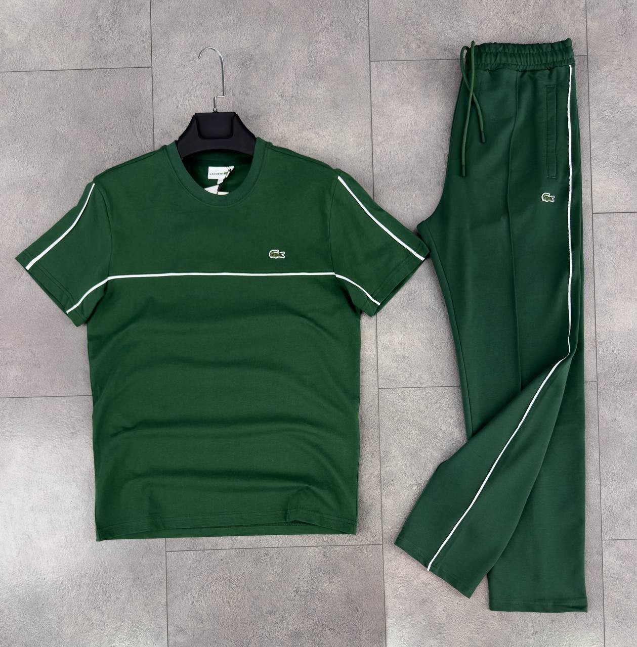 Essentials Minimalist T-Shirt & Şort Takımı - Pine Green/Cloud White