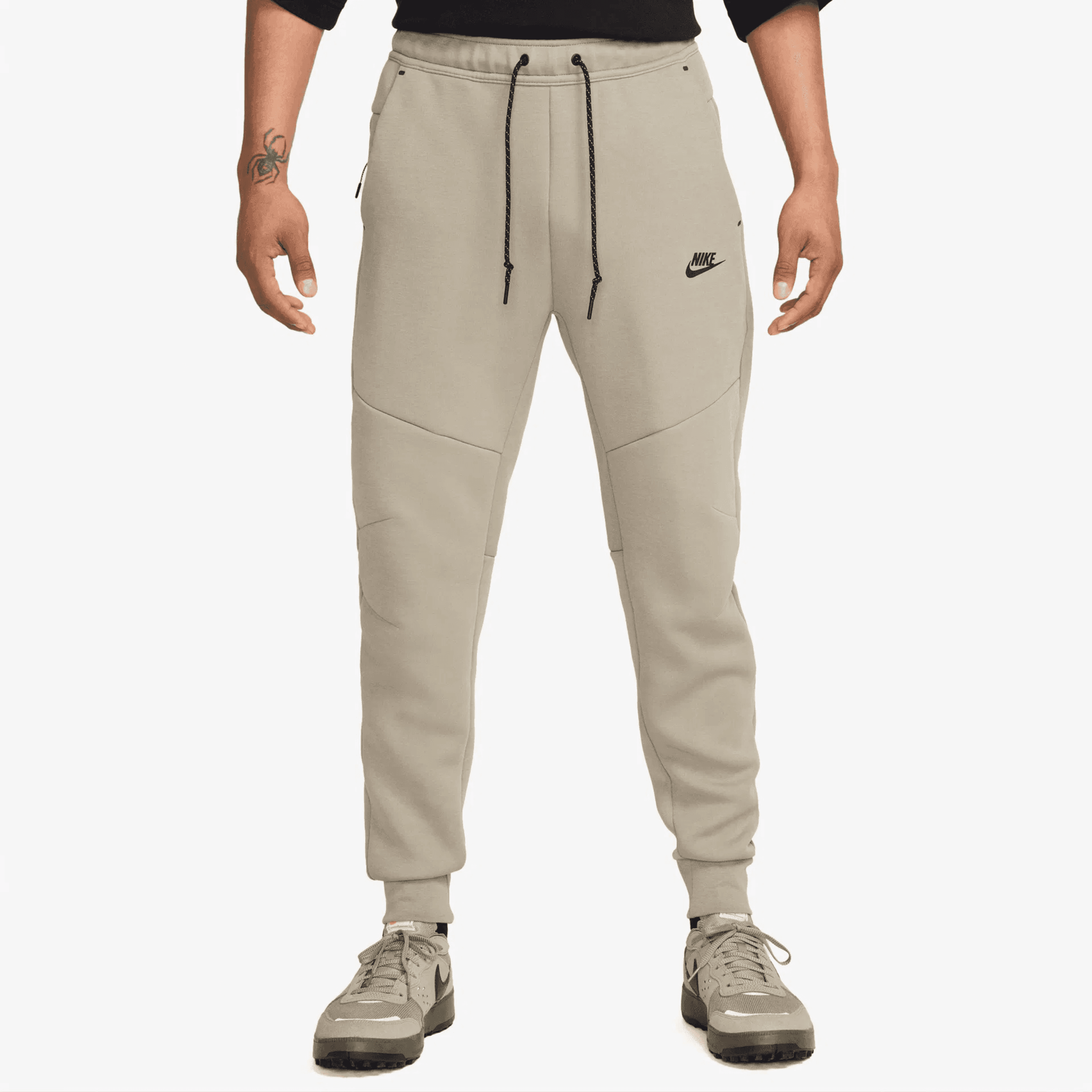 SS'25 Tech Fleece Joggers - Oatmeal/Black