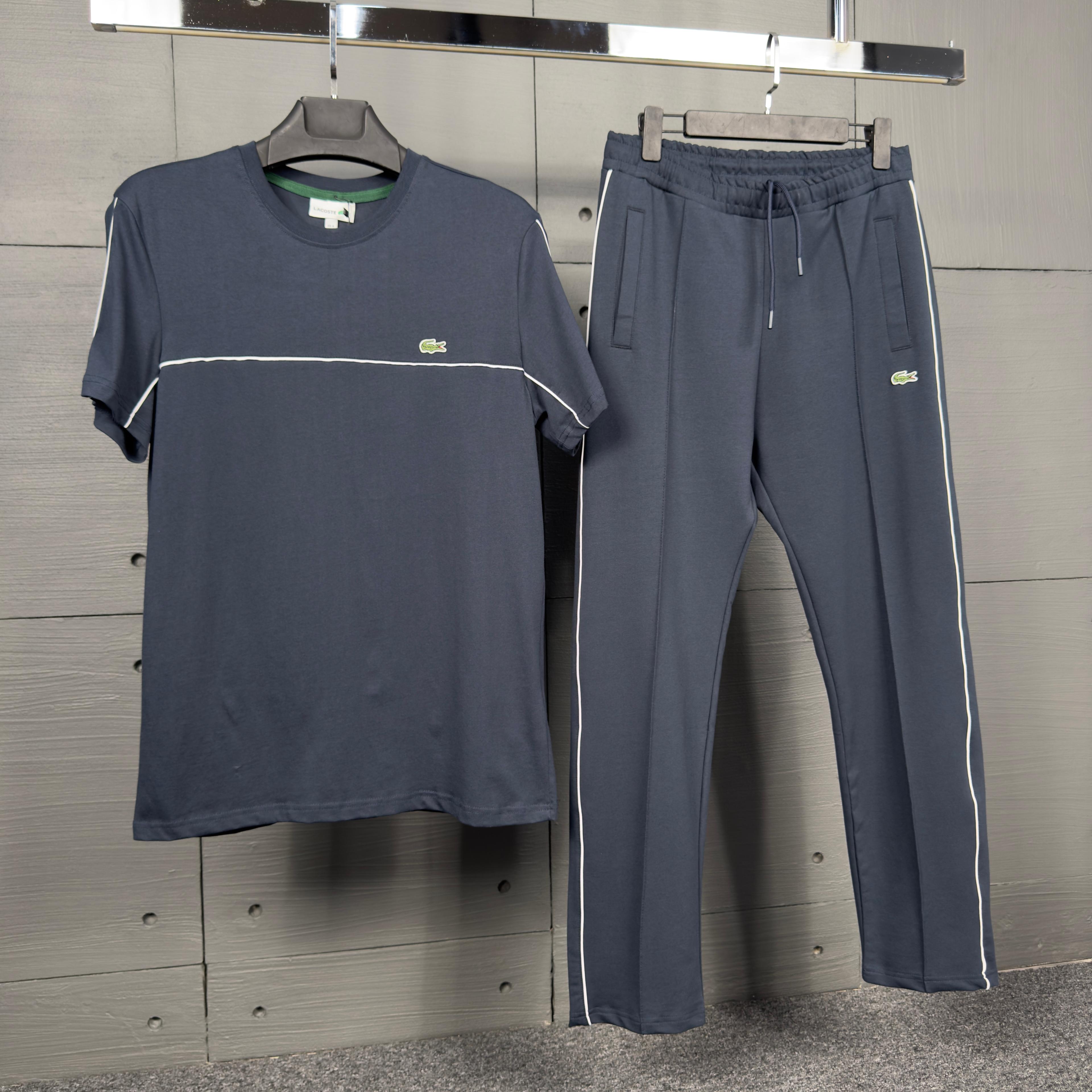 Essentials Minimalist T-Shirt & pantlon Takımı