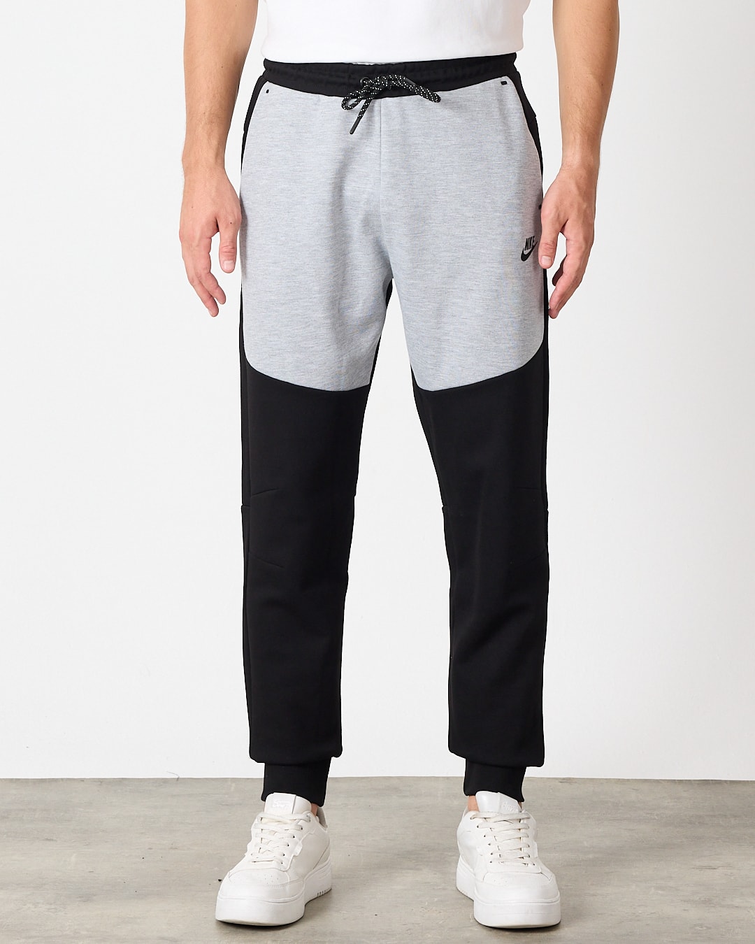 SS'25 Tech Fleece Joggers - Light Gray/Black