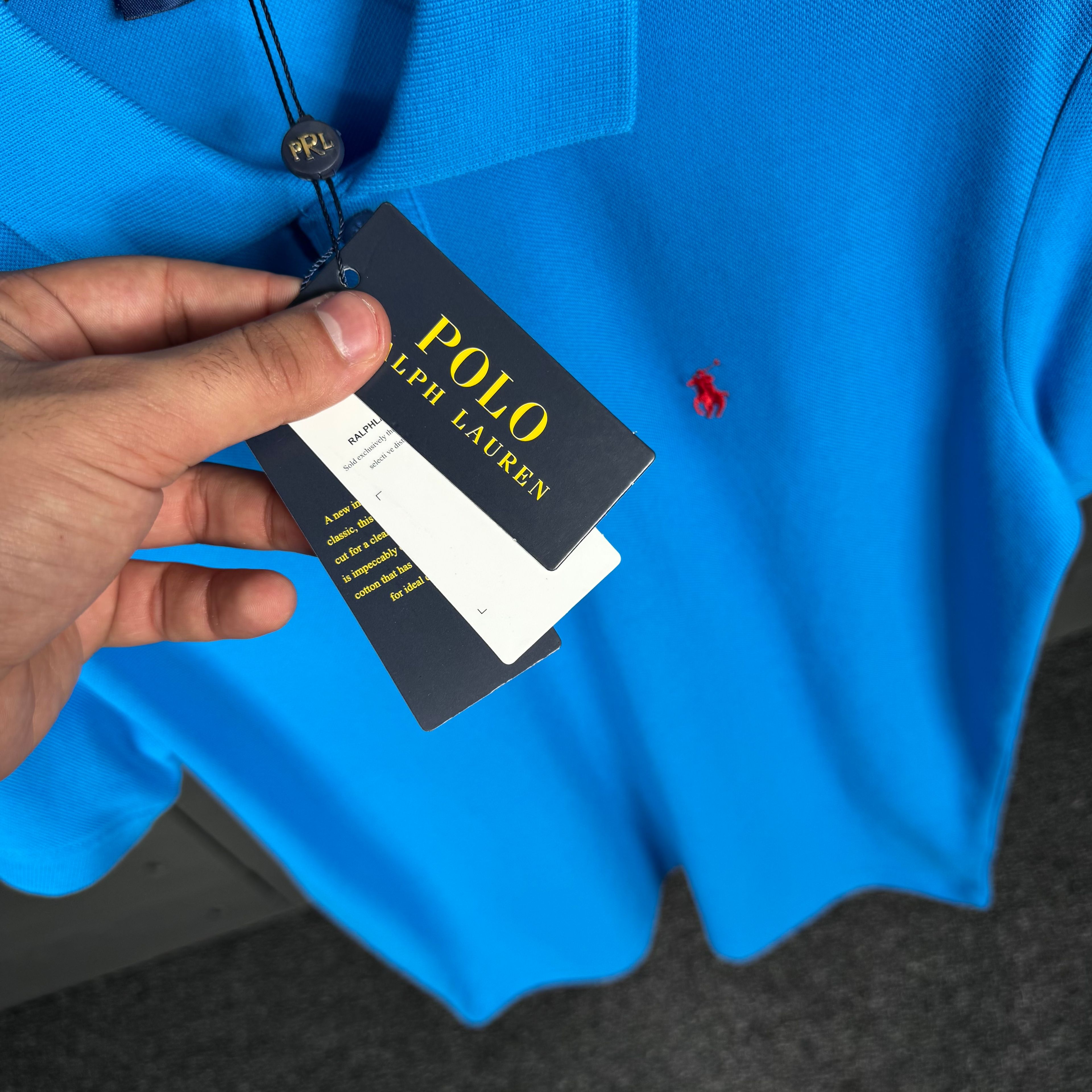T_shirt polo yaka